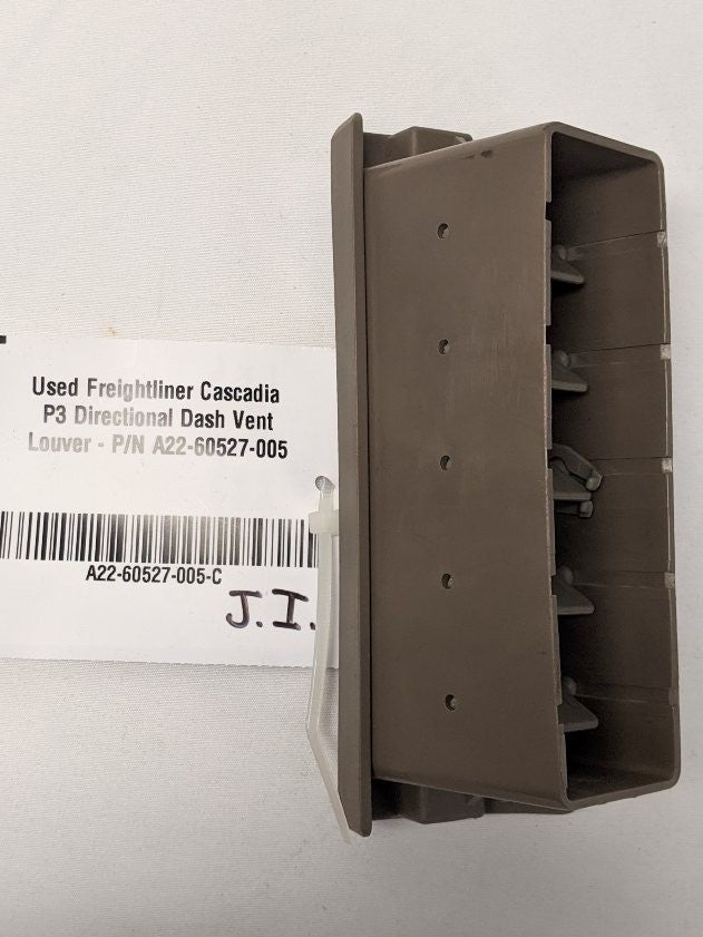 Used Freightliner Cascadia P3 Directional Dash Vent Louver - P/N A22-60527-005
