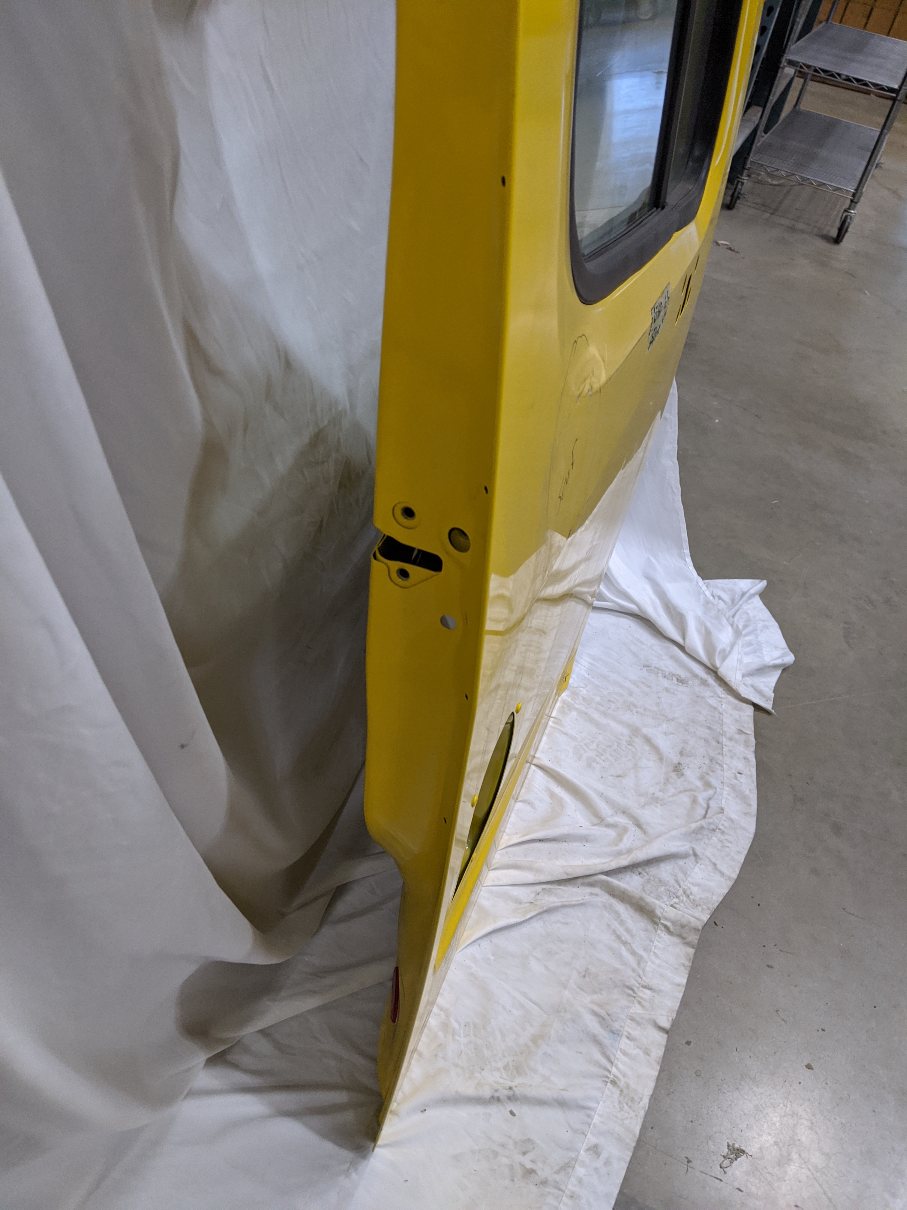 Damaged (1/2 Hr) Freightliner M2 Plus RH Door w/ Window - P/N Z18-71221-032 (10091449418044)