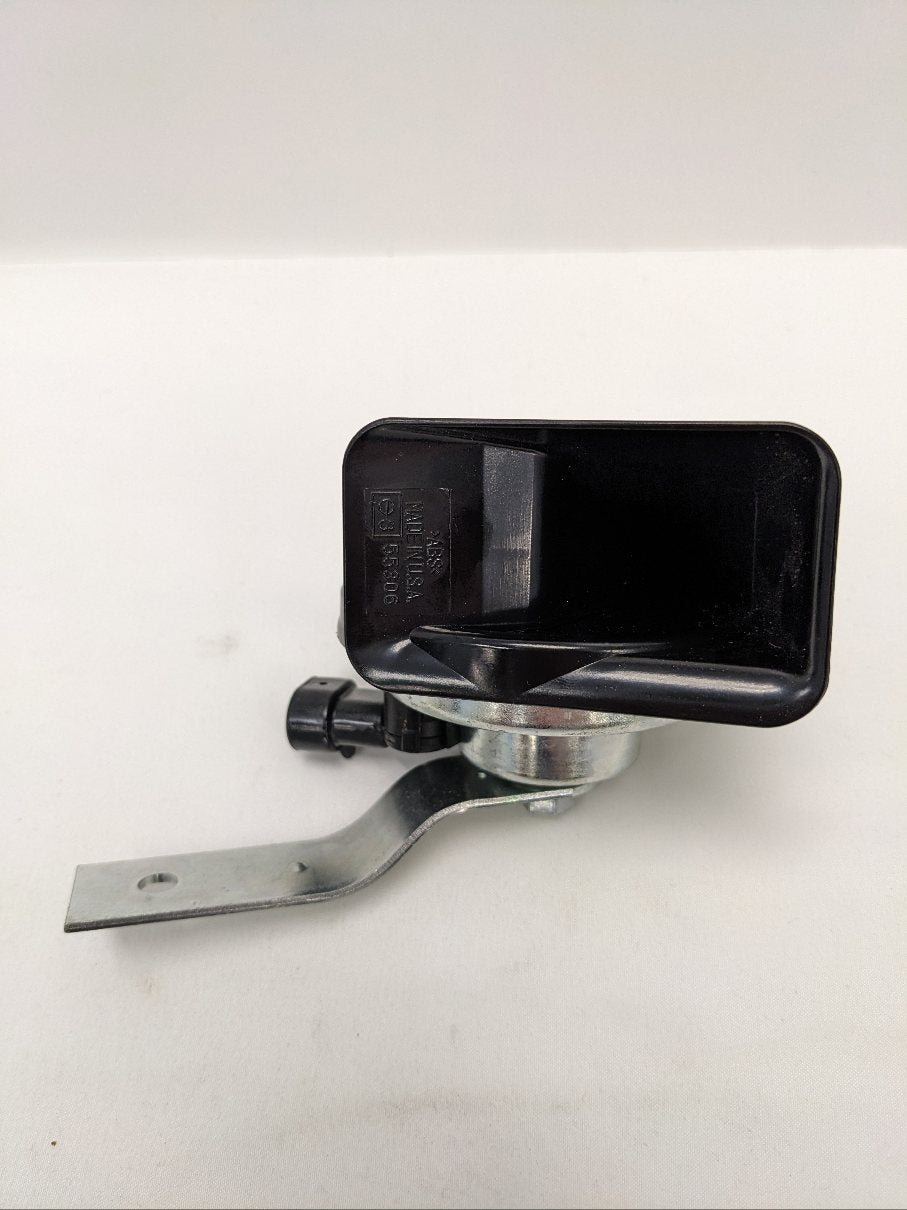New Freightliner Electric Horn and bracket - P/N 06-52125-021 (10134534160700)
