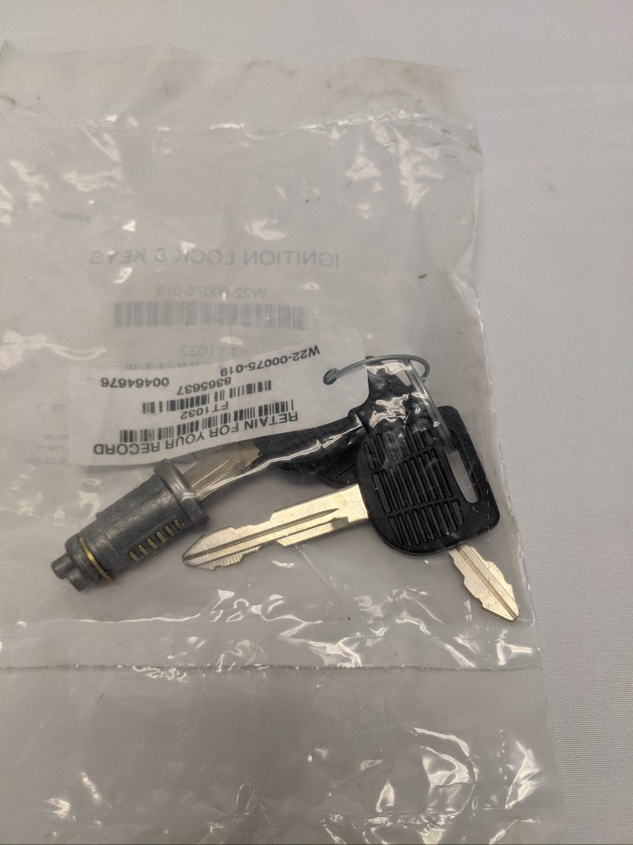Freightliner M2 P3 3-Key Door & Ignition Lock Set | W22-00075-019