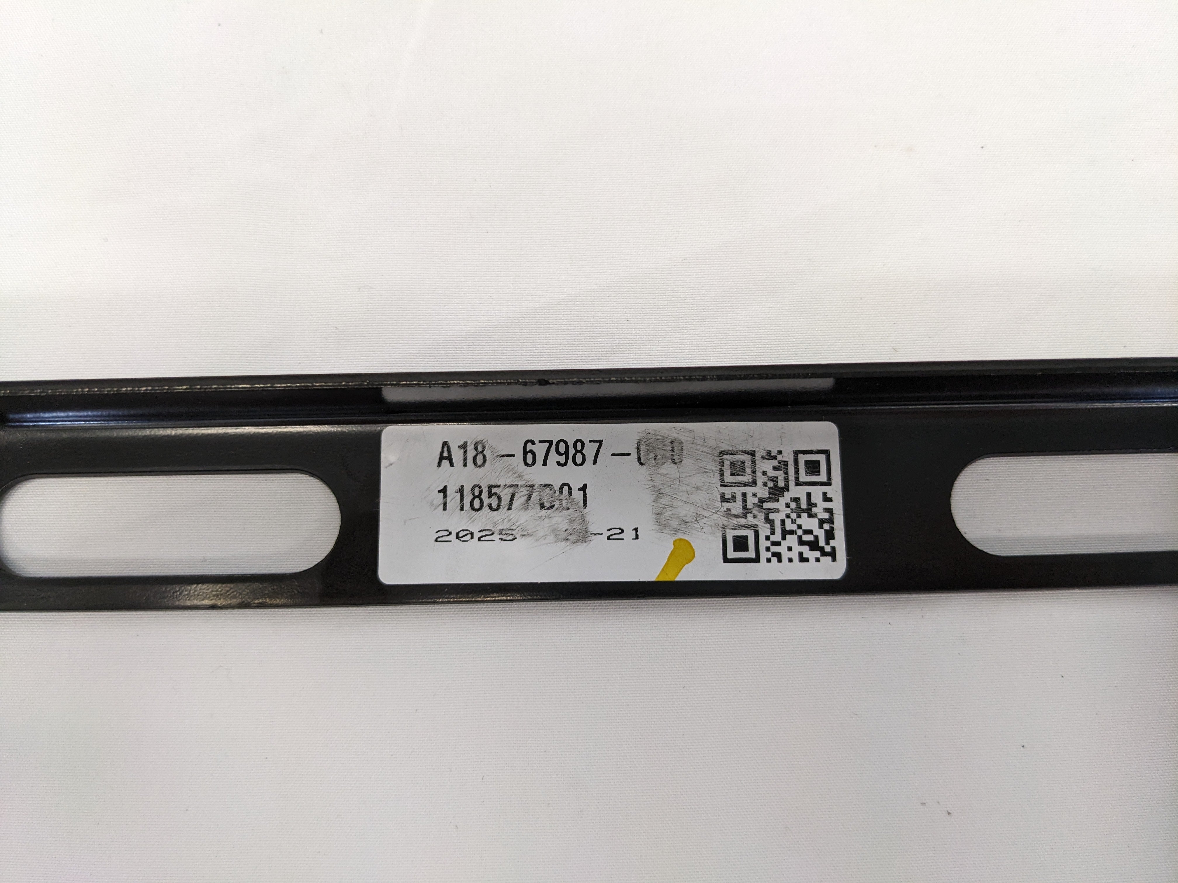 Damaged Freightliner Cascadia ISRI Seat Riser - P/N  A18-67987-000 (8491125735740)