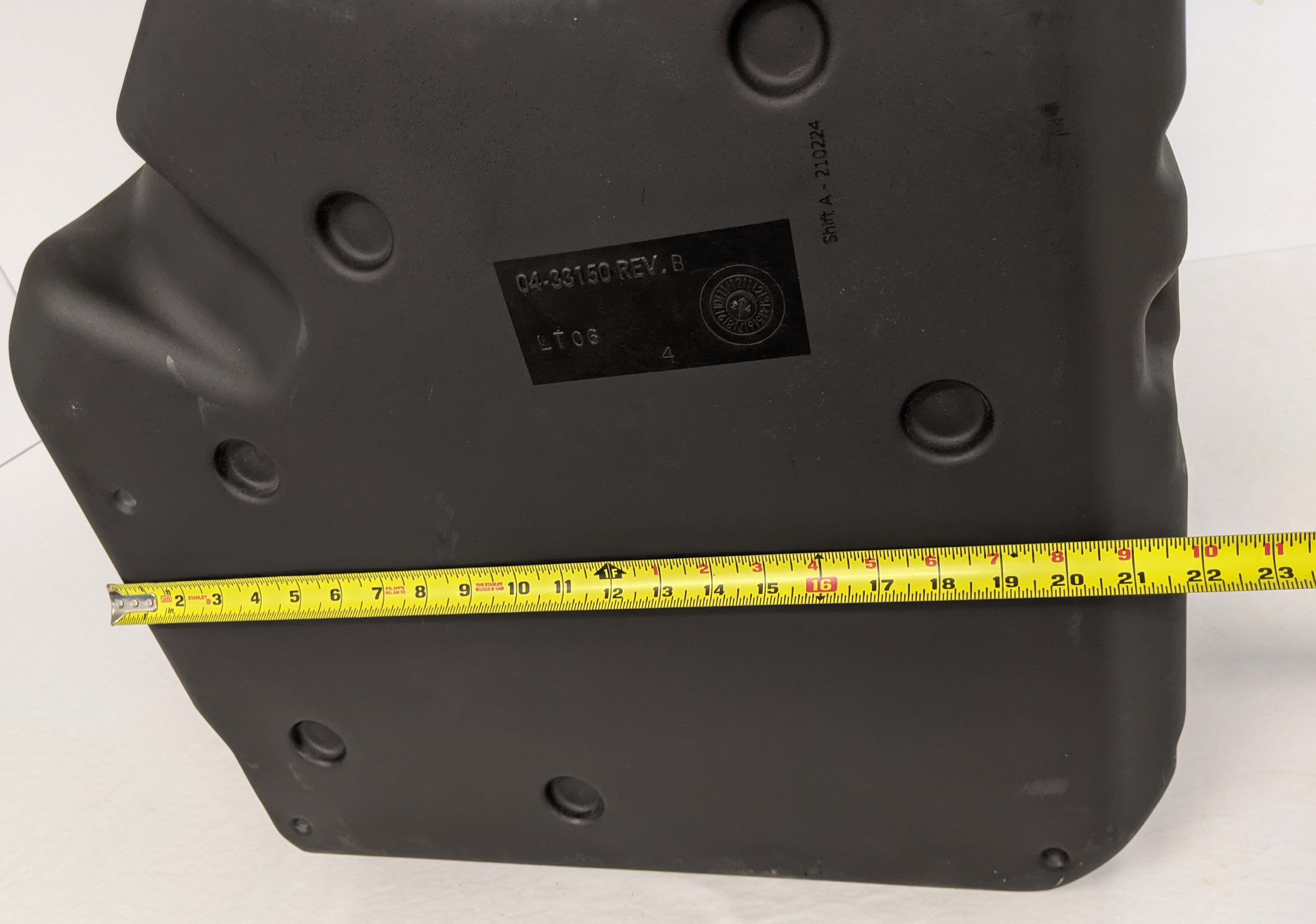 Freightliner 23 Gal. Remote Fill DEF Tank  - P/N 04-33150-000 (6558556029014)