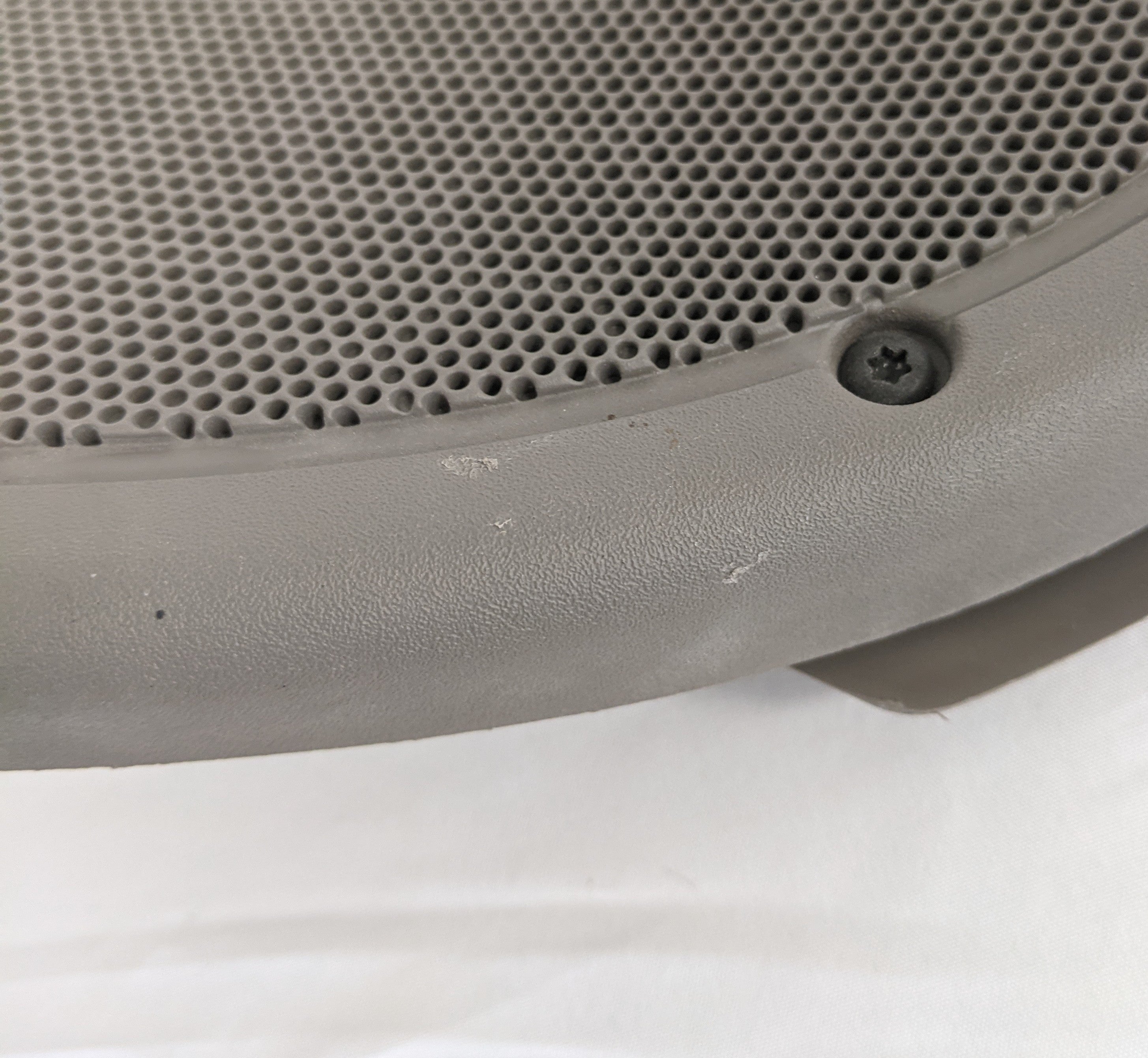 Used Freightliner Cascadia P3 RH Headliner Speaker Grille Assy -P/N 18-58497-001 (6804780154966)