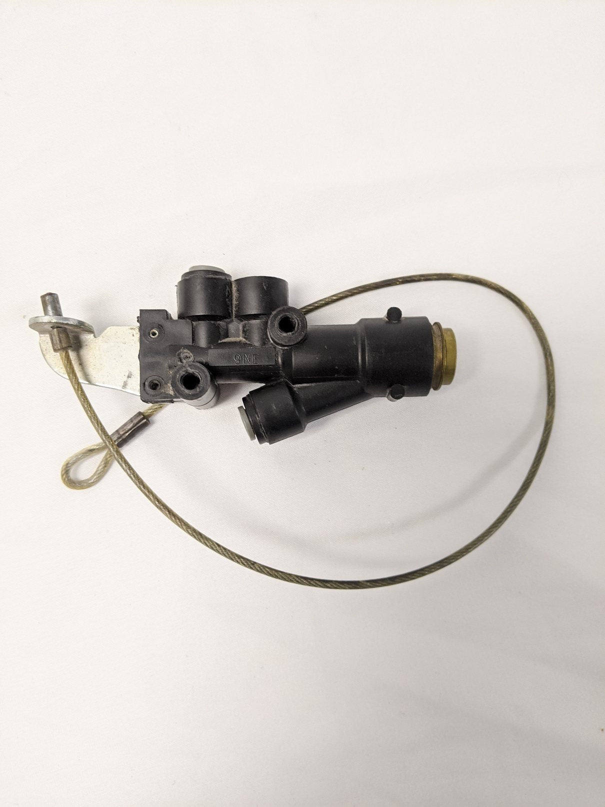 Used Freightliner Air Horn to Air Horn Single Horn Valve - P/N GTD 3301 2