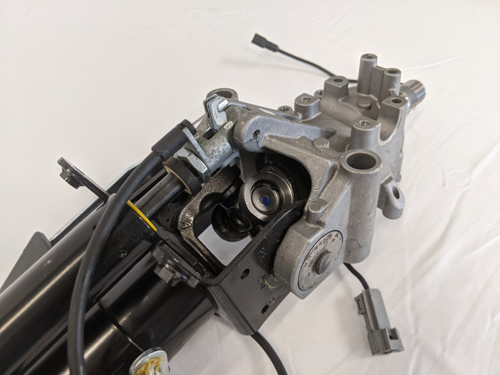 TRW Adjustable Steering Column - P/N  A14-19884-000 (10126804222268)