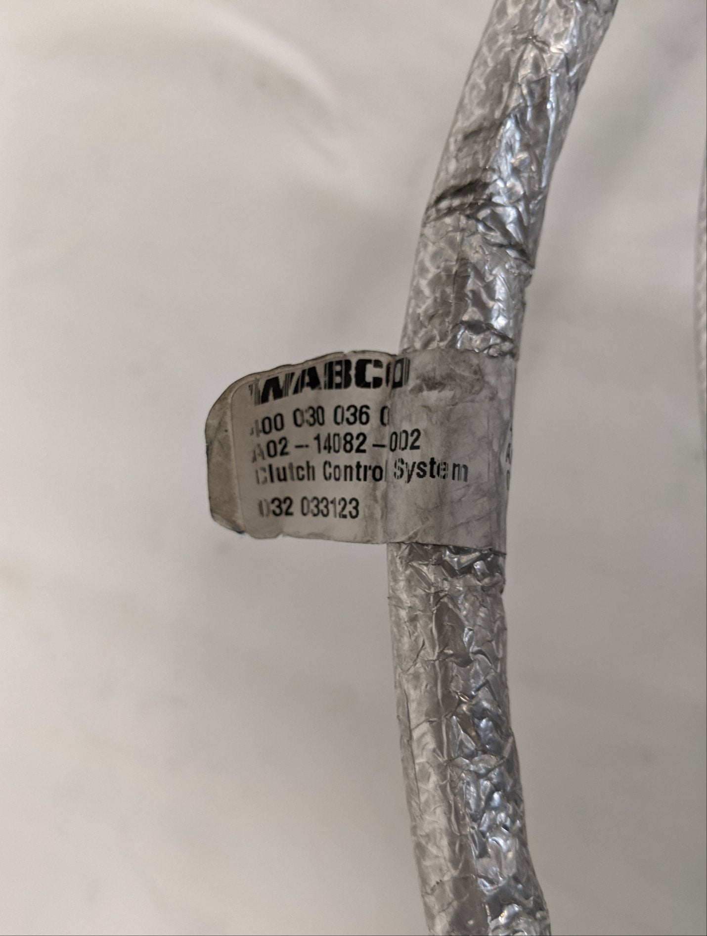 New Wabco 2.4M Nonsync Hydraulic Clutch Pedal Assembly - P/N  A02-14082-002 (10118331597116)