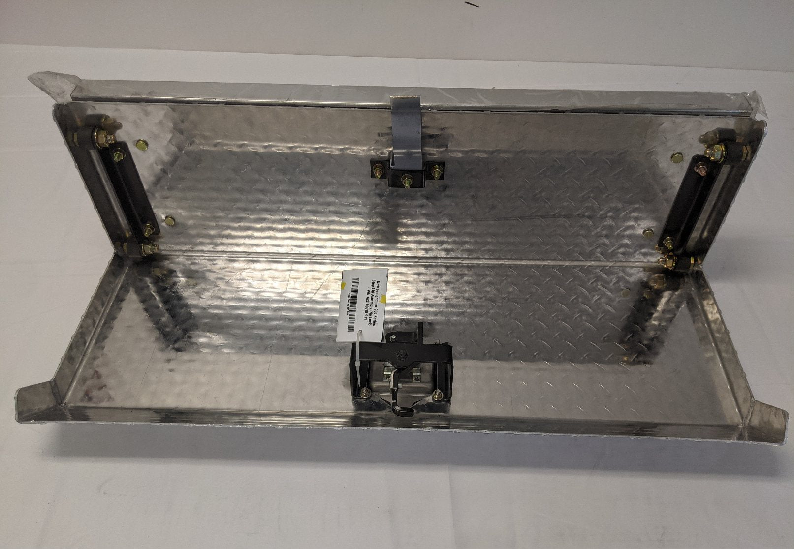 Freightliner 900 Series Step Lid Assembly No Lock | A22-60615-911
