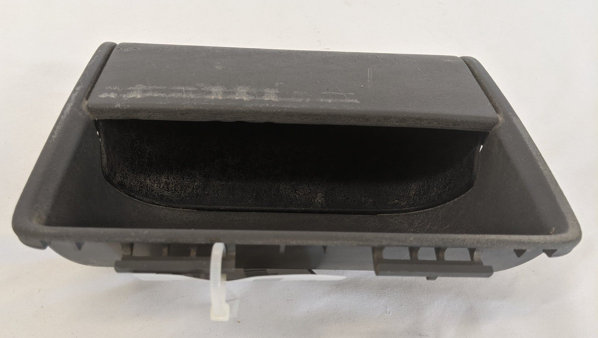 Used Freightliner Columbia Sun Glasses Pocket Insert - P/N 22-44405-000 (10175159337276)