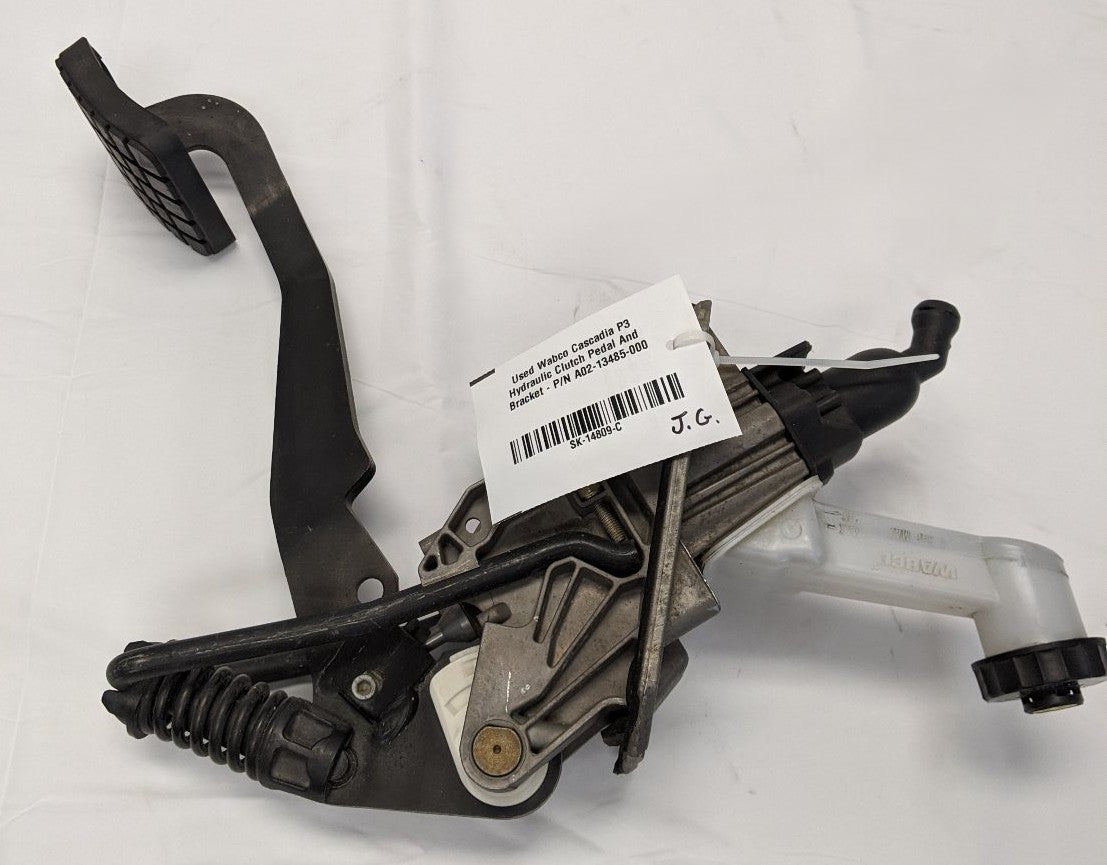 Wabco Hydraulic Clutch Pedal And Bracket - A02-13485-000