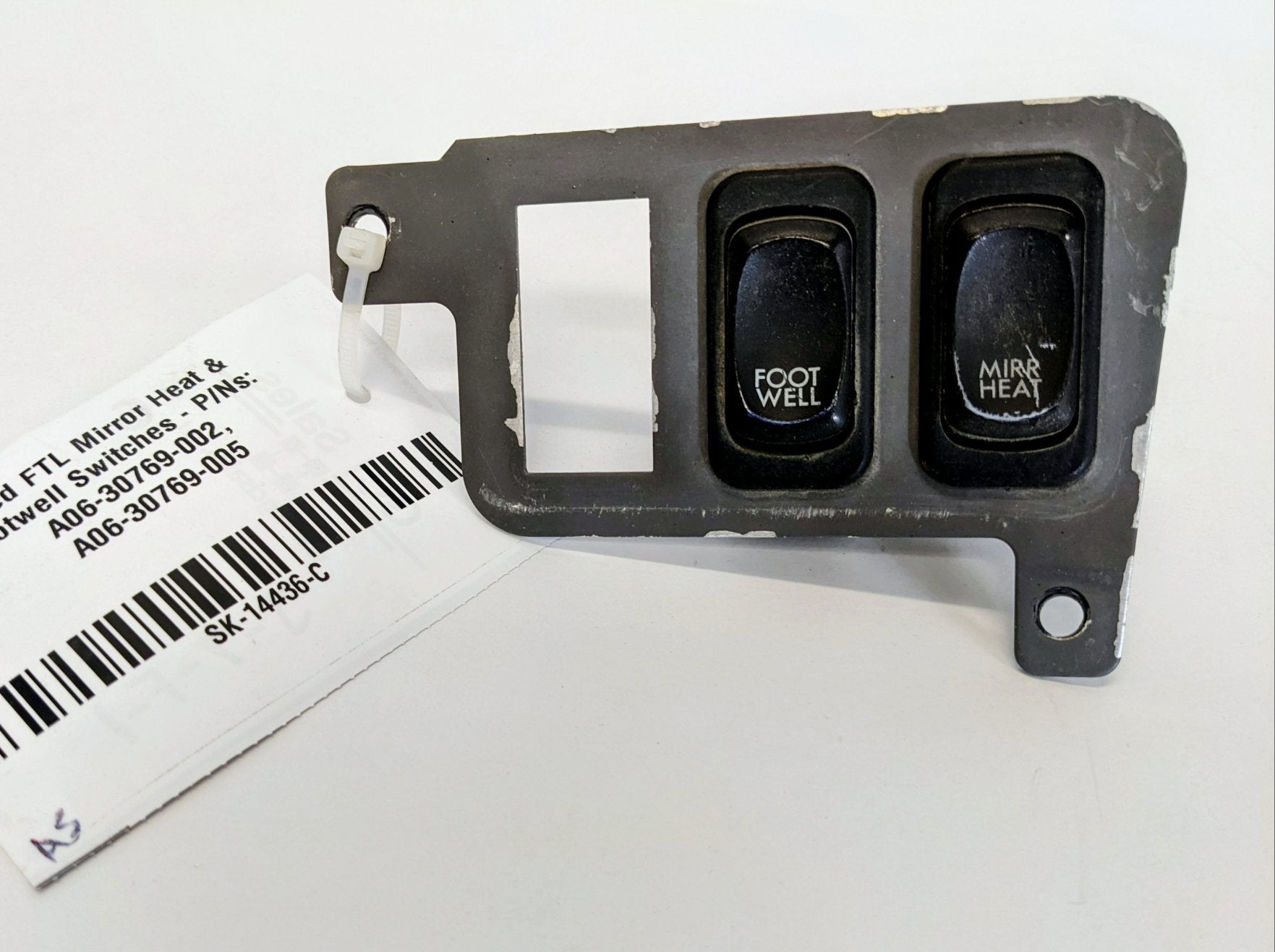 Used FTL Mirror Heat & Footwell Switches - P/Ns: A06-30769-002, A06-30769-005 (10171395539260)