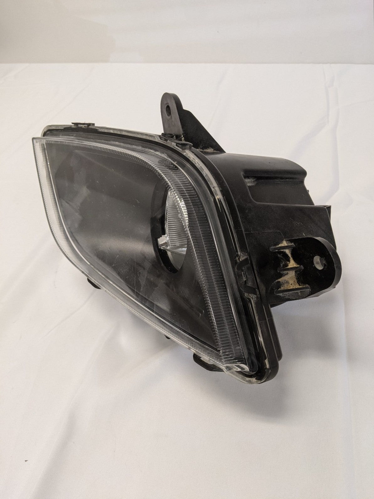 Damaged Freightliner Cascadia P4 RH LED Fog Light - P/N A66-03653-001
