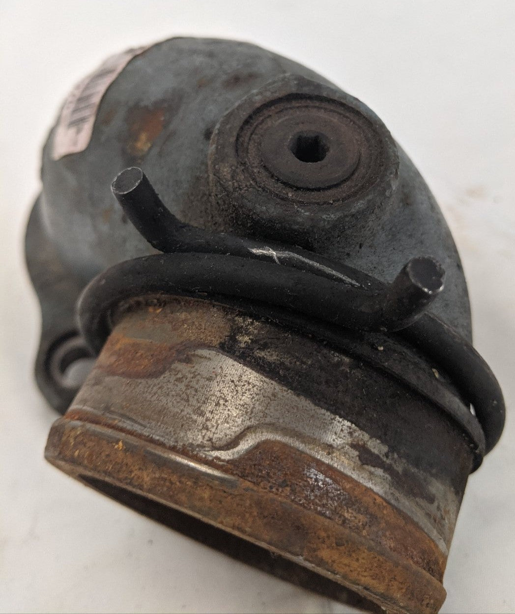 Used Detroit Diesel Freightliner 60 Water Pump Elbow - P/N DDE 23530270