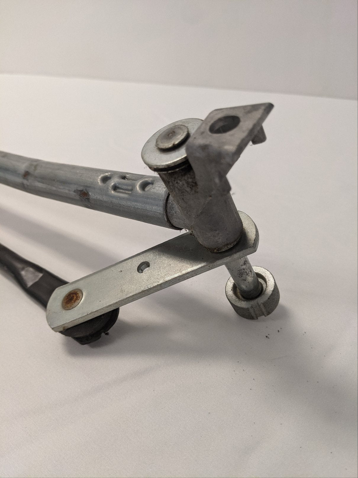 Used Freightliner M2 106 Windshield Wiper Linkage w/ Motor - P/N  A22-67905-000