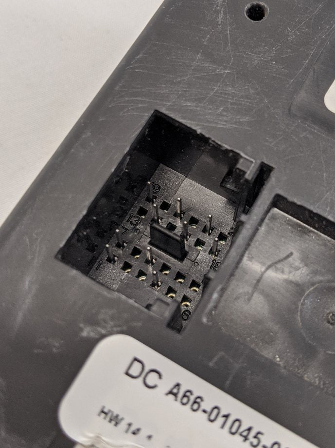 Used Gateway P3 ECU Control Module Broken Tab A66-01045-002