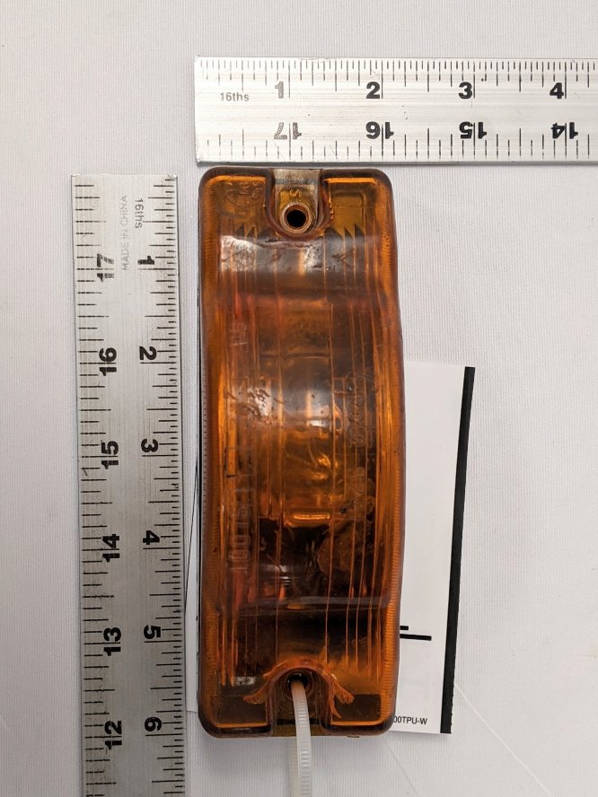 Damaged Grote 9241 Amber Side Turn Signal Lamp - P/N GRO53163