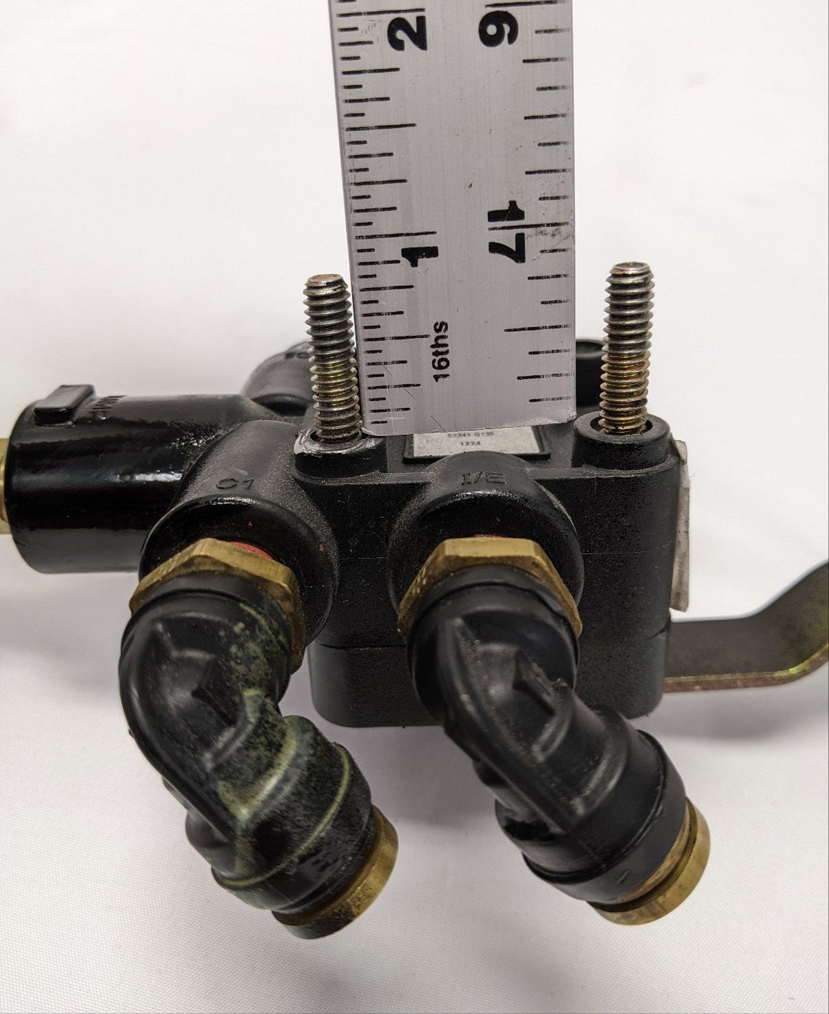 Height Control Leveling Valve Freightliner | 16-14318-000