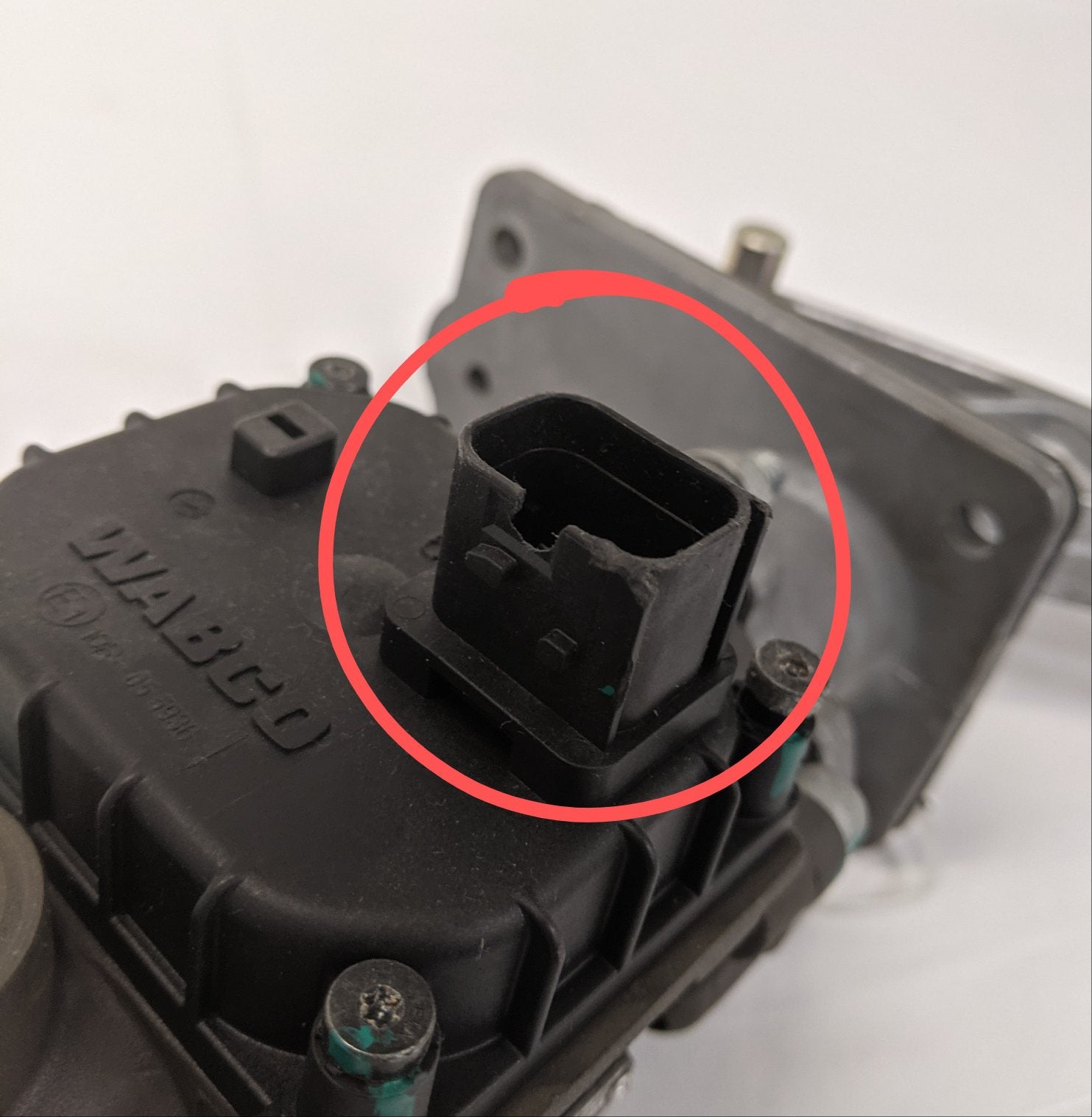 *Damaged Parts* Freightliner Foot Brake Pedal - P/N  9618992110 (6610842484822)