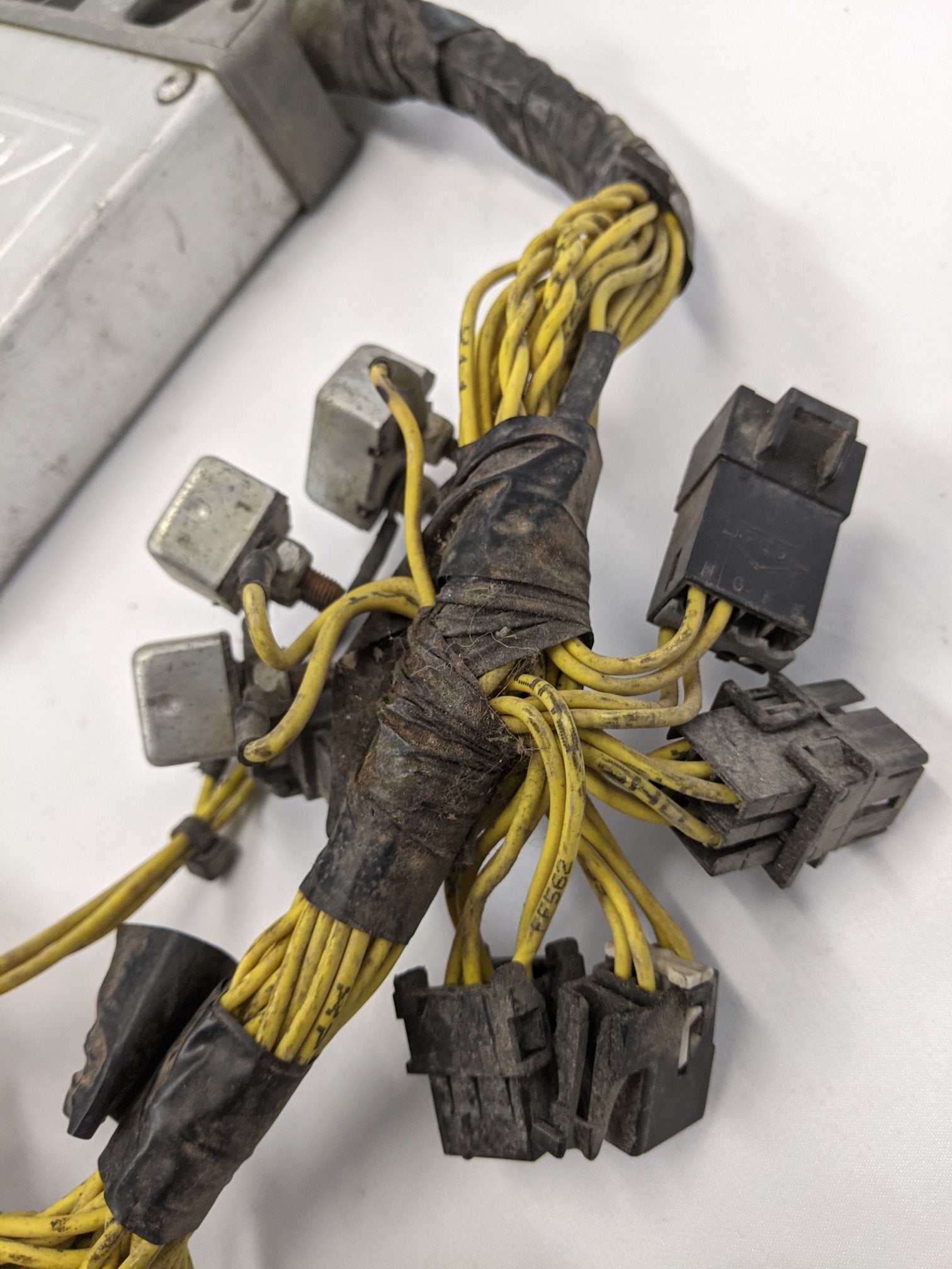Used Freightliner FLD Classic C3 ABS Electronic Control Unit - P/N WAB4460040690 (10016319734076)