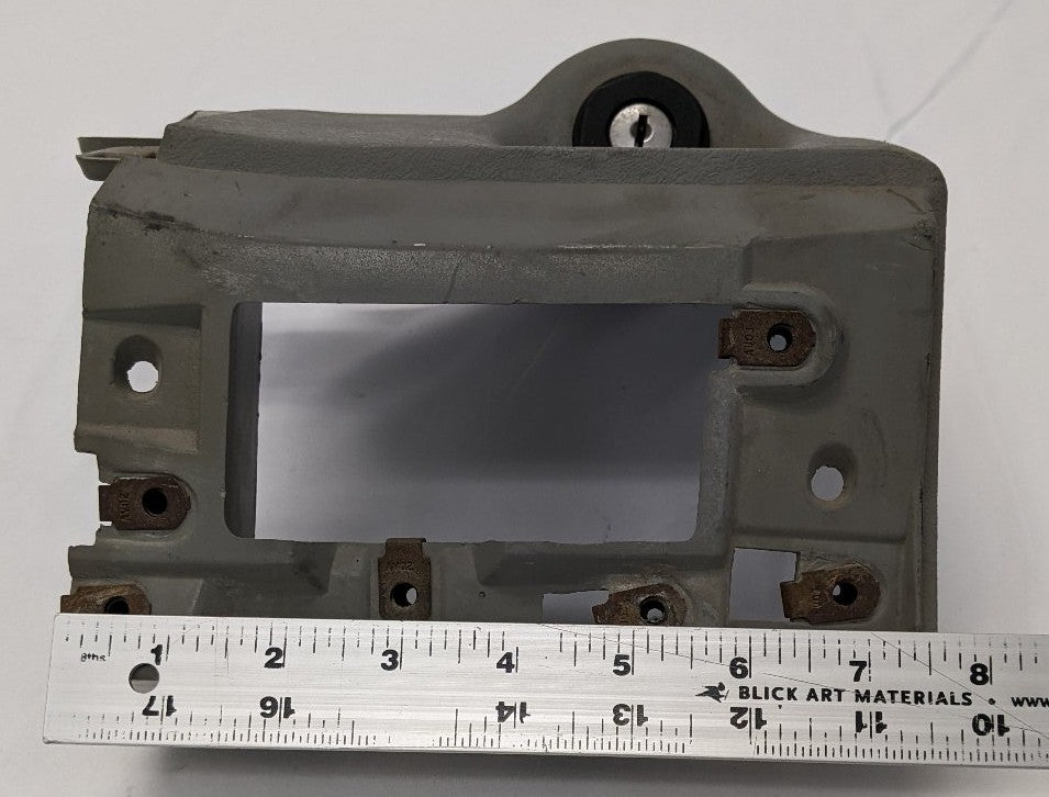 Used Freightliner Columbia Keyswitch Center Housing Cover Assembly - P/N 18-32690-002