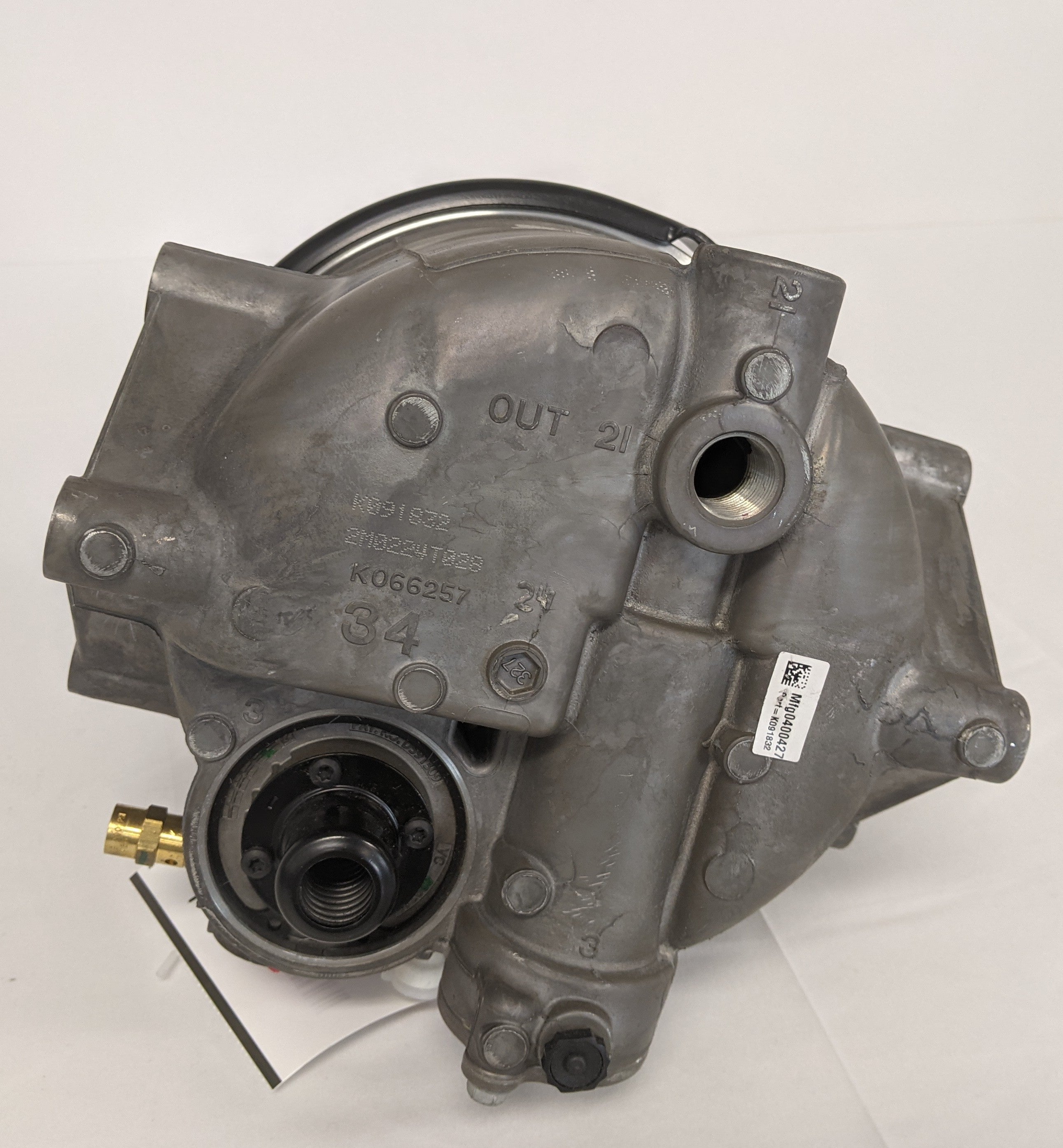 Bendix AD-9SI GOV No OC Air Dryer (BW K091832) - Damaged