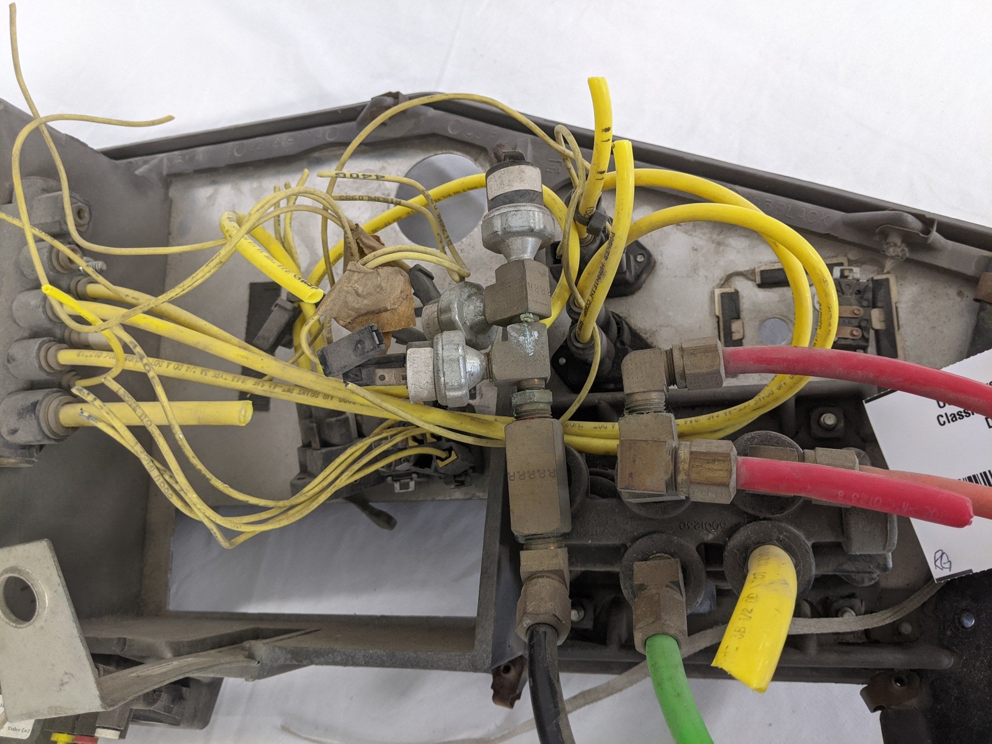 Used  Freightliner FLD Classic Gray Instrument Dash Panel - P/N 18-22127-002 (9987305701692)