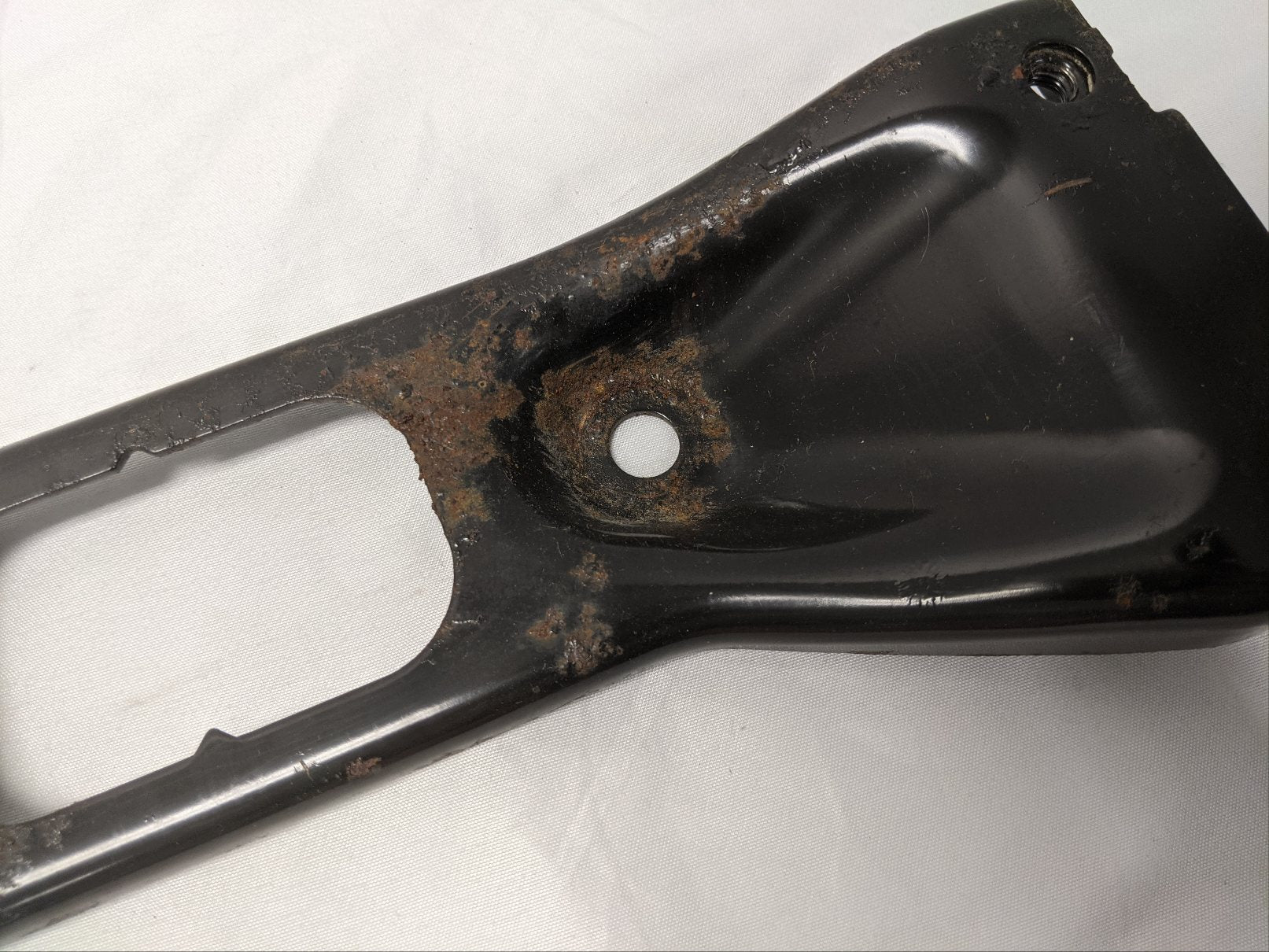 Freightliner Cascadia P3, P4 Lower ISRI Seat Riser - A18-67987-000