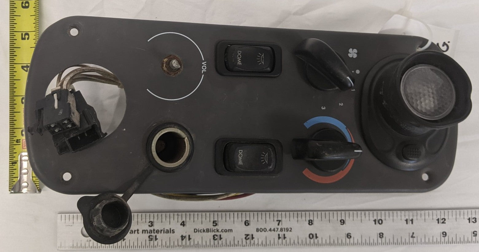 Used Freightliner Columbia Sleeper Cab Control Panel w/ Light - P/N 22-46623-005