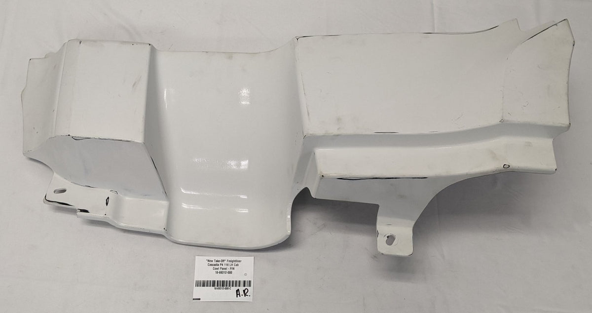 Freightliner Cascadia P4 116 LH Cab Cowl Panel 18-69312-000 (Used)