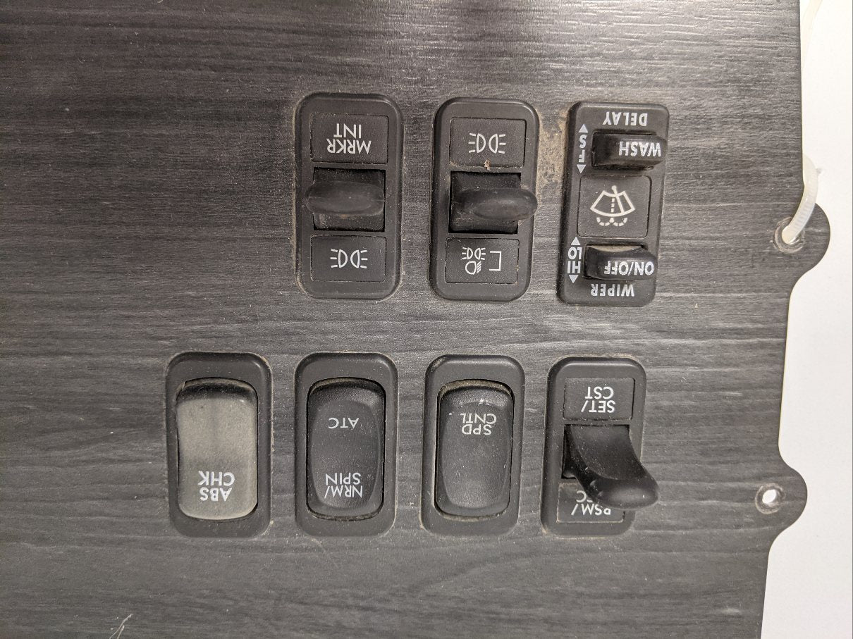 22-45867-010 - Freightliner Columbia Auxiliary Instrument Dash Panel