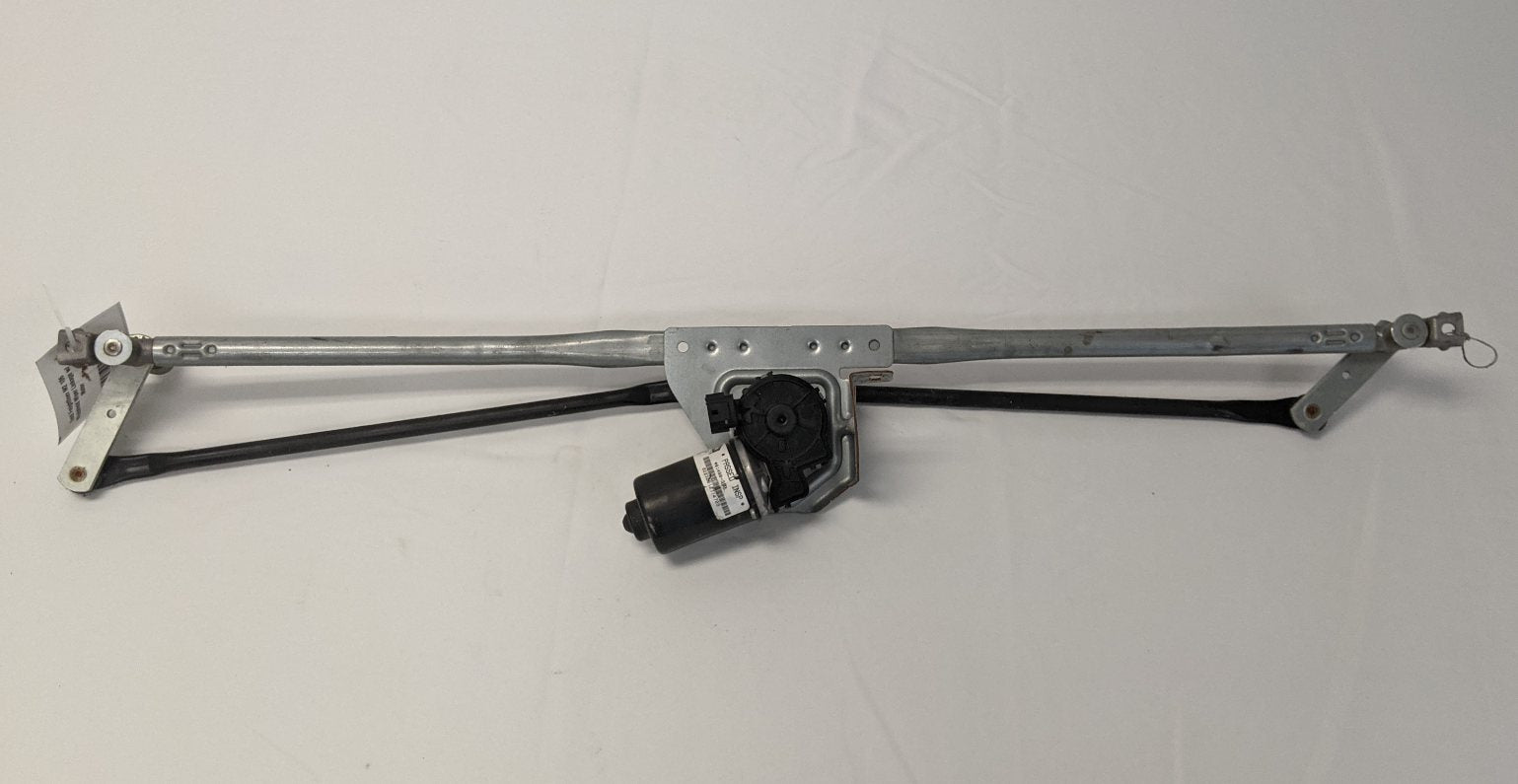 Used Freightliner M2 106 Windshield Wiper Linkage w/ Motor - P/N  A22-67905-000