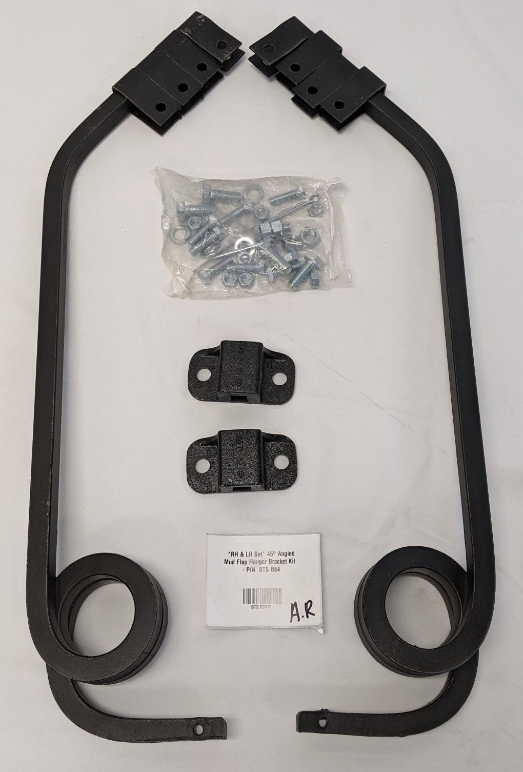 BettsHD 45° Mud Flap Hanger Bracket Kit RH & LH | BTS B84