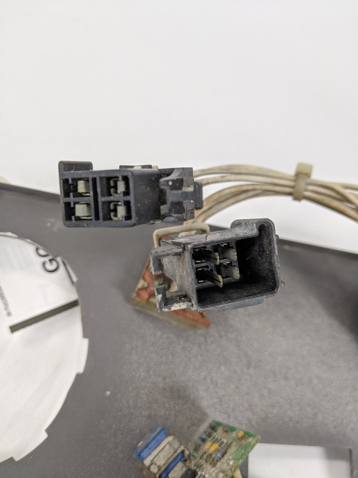 Used Freightliner Columbia Sleeper Control Panel - P/N 22-46623-008