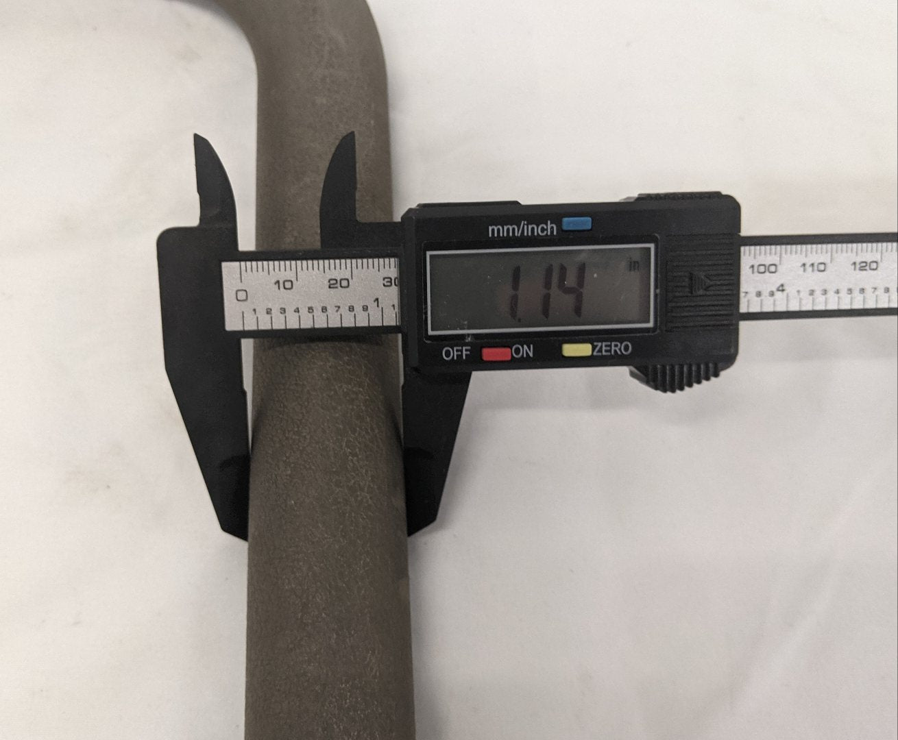 Freightliner Cascadia P3 RH Upper Entry Assist Grab Handle - A18-53266-000