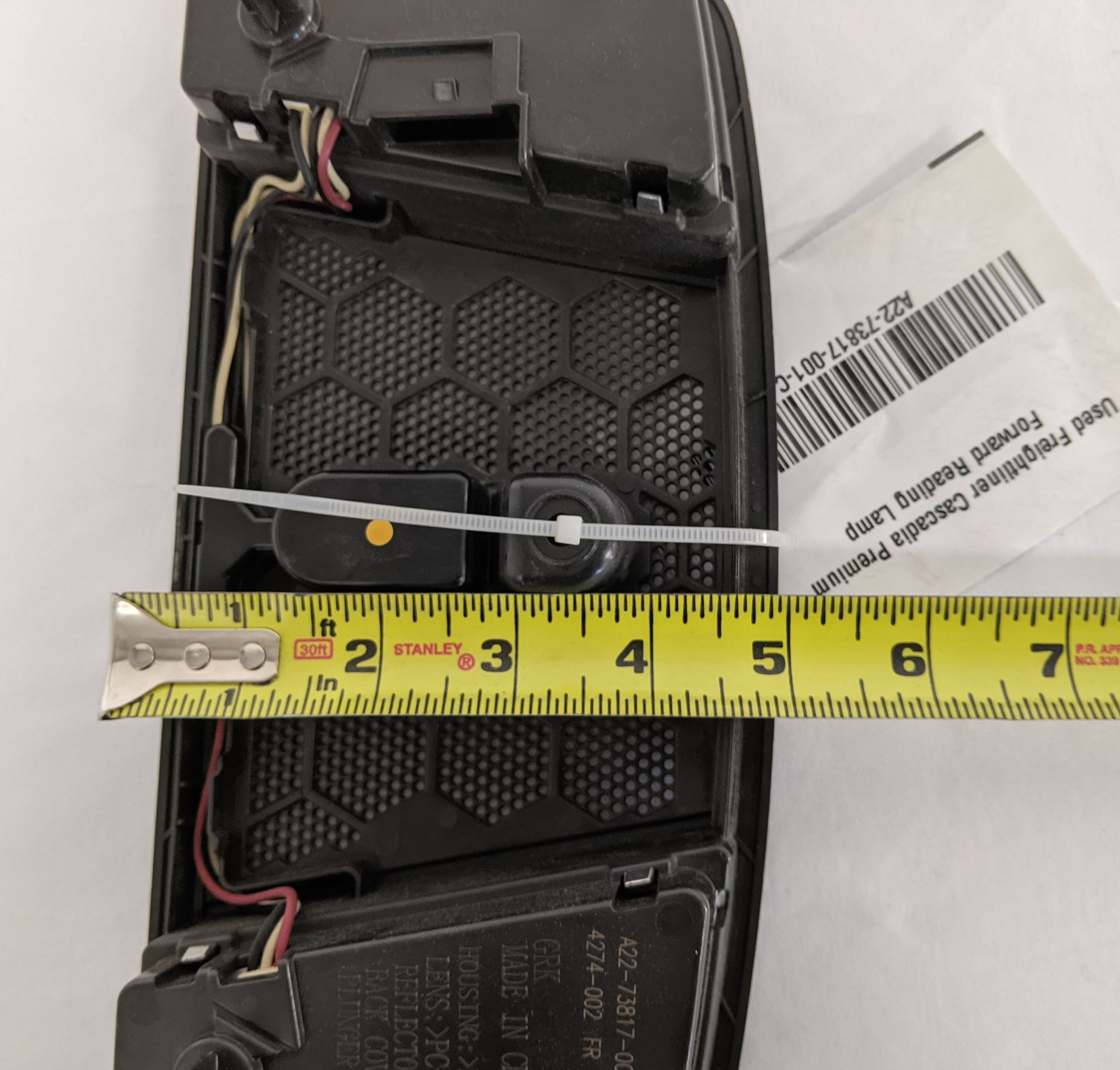 Used Freightliner Cascadia Premium Forward Reading Lamp - P/N  A22-73817-001 (4469554905174)