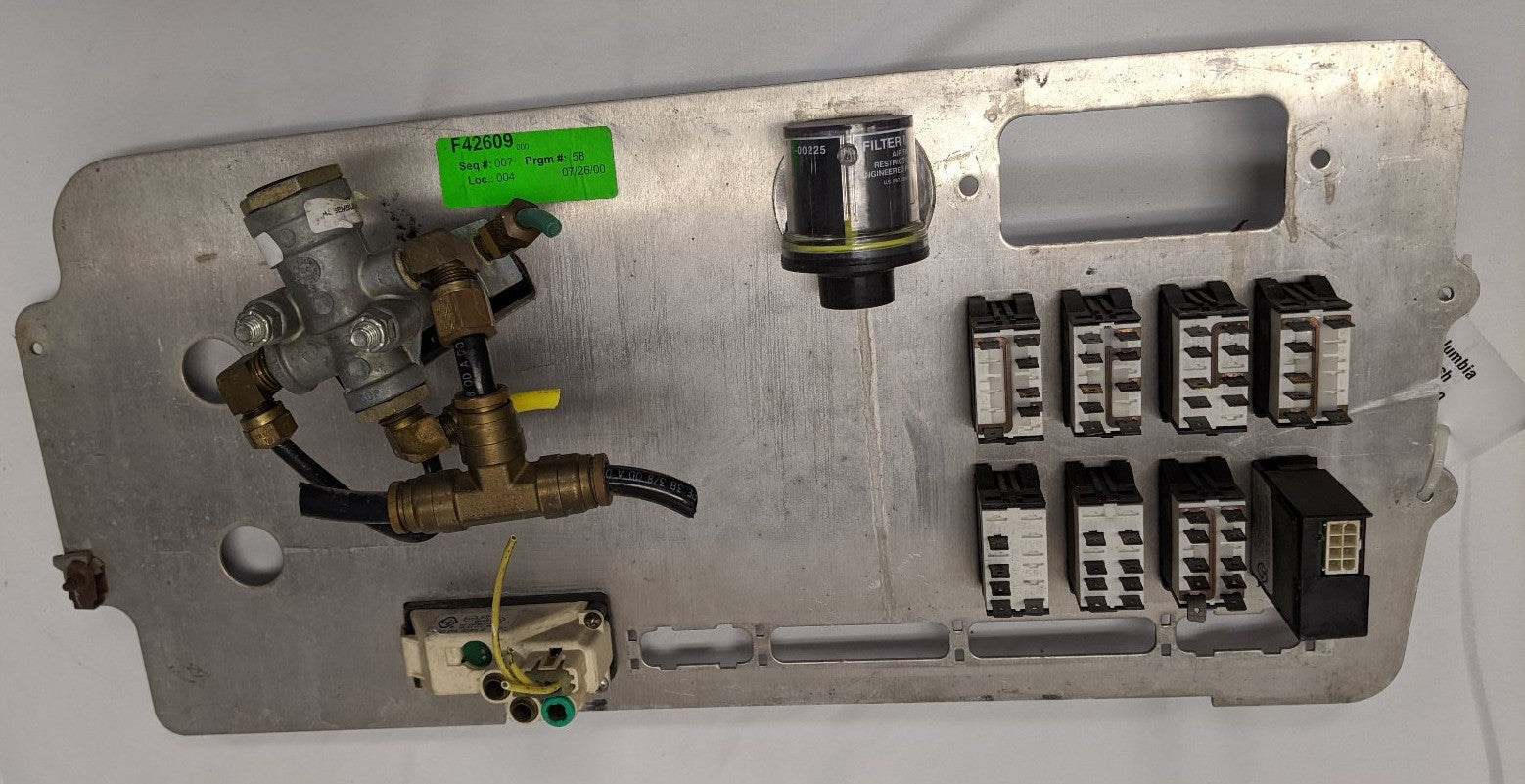 Used Freightliner Columbia Center Instrument Dash Panel - P/N  22-45867-000