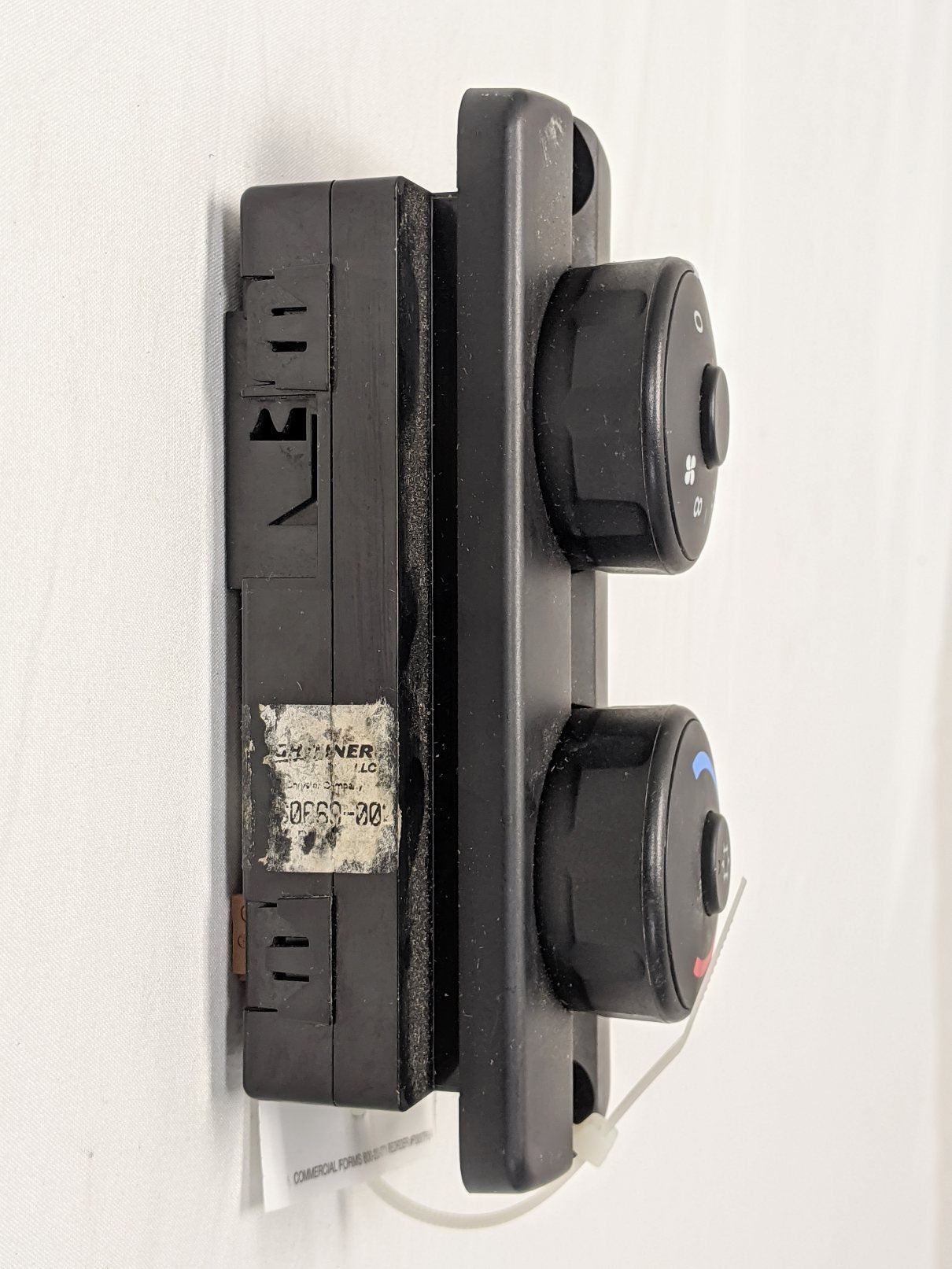 Used Freightliner Cascadia HVAC Auxiliary Control Unit - P/N  A22-60669-002