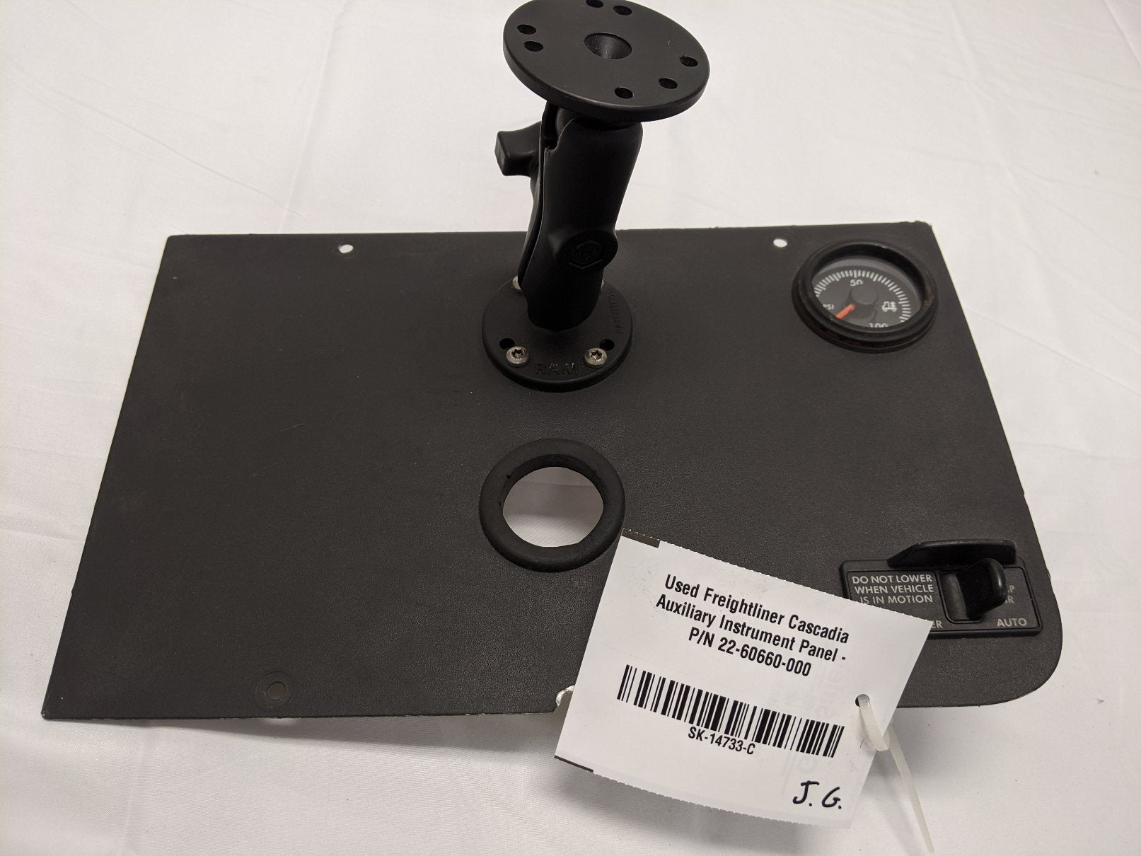 Used Freightliner Cascadia Auxiliary Instrument Panel  - P/N 22-60660-000