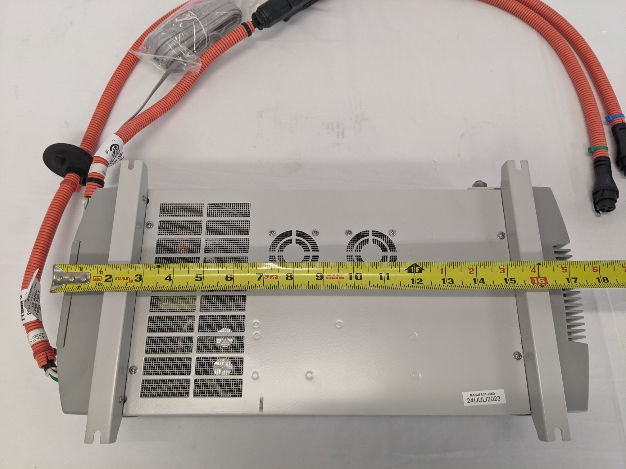 New Xantrex Freedom HF 1500W Inverter Assb-P/N  A06-93338-001 (10131013632316)