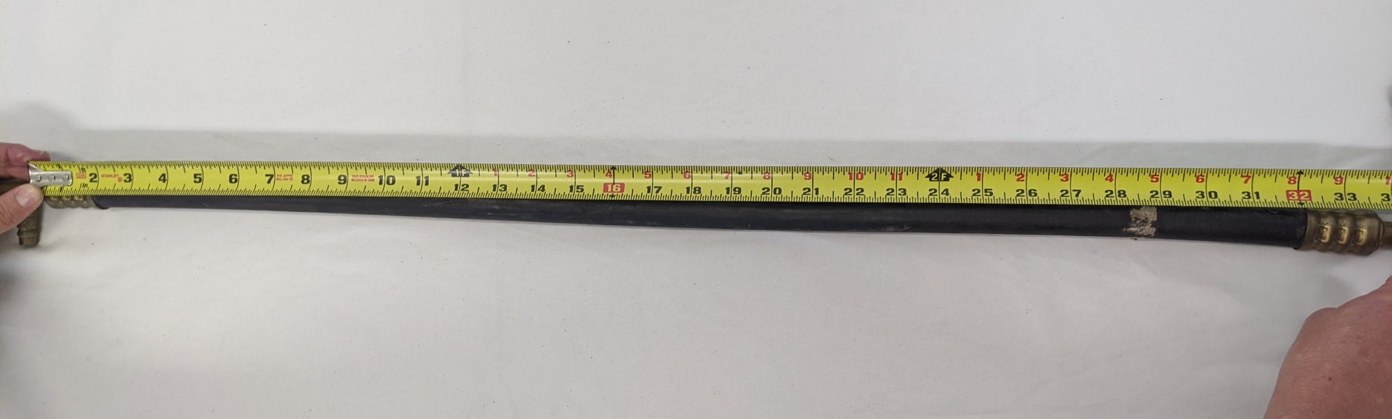 Used Freightliner 33 1/2" A/C Hose Assembly - P/N  A22-52177 (10106674905404)