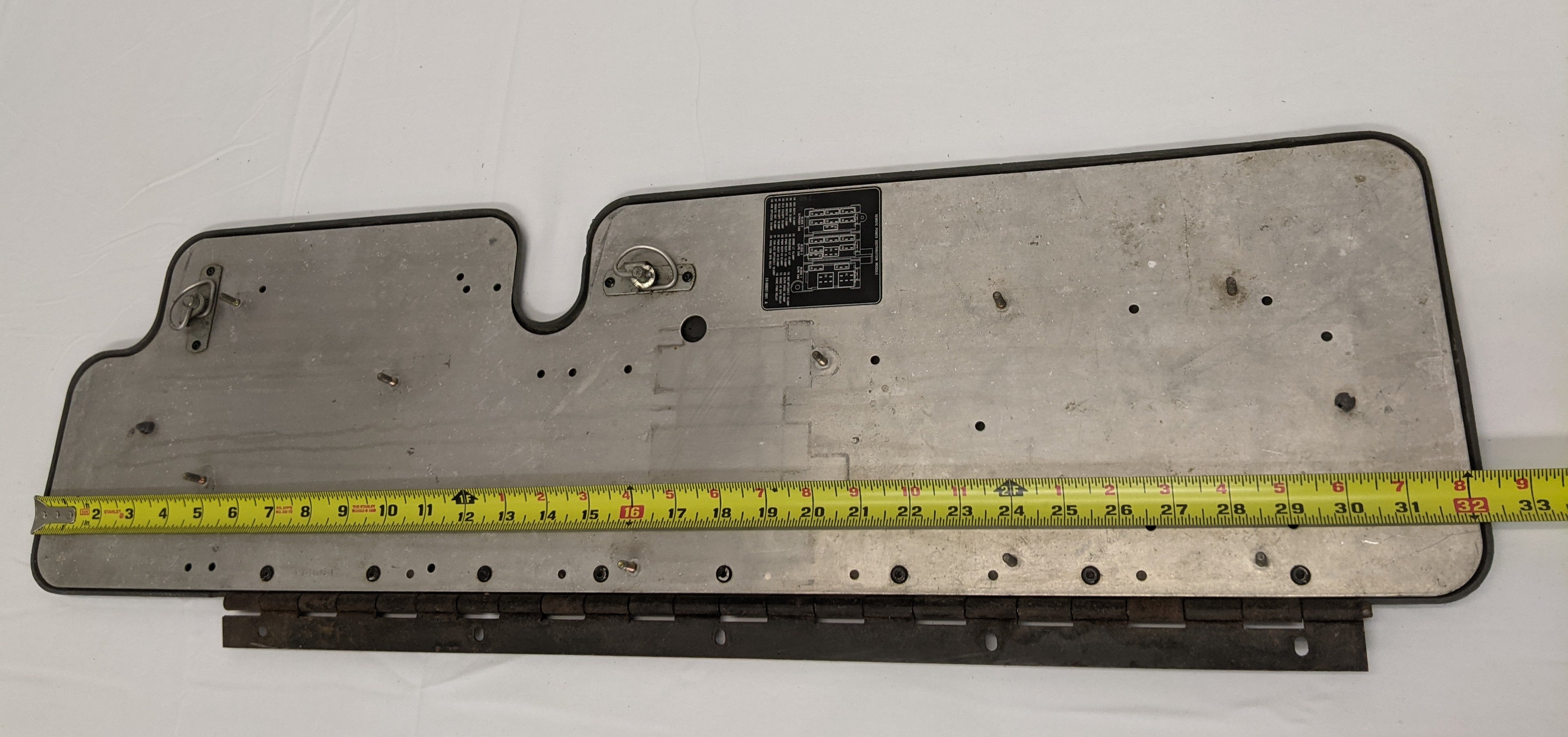 Used Freightliner Columbia LH B-Pillar Electrical Access Door -P/N A18-34470-001 (10090783146300)
