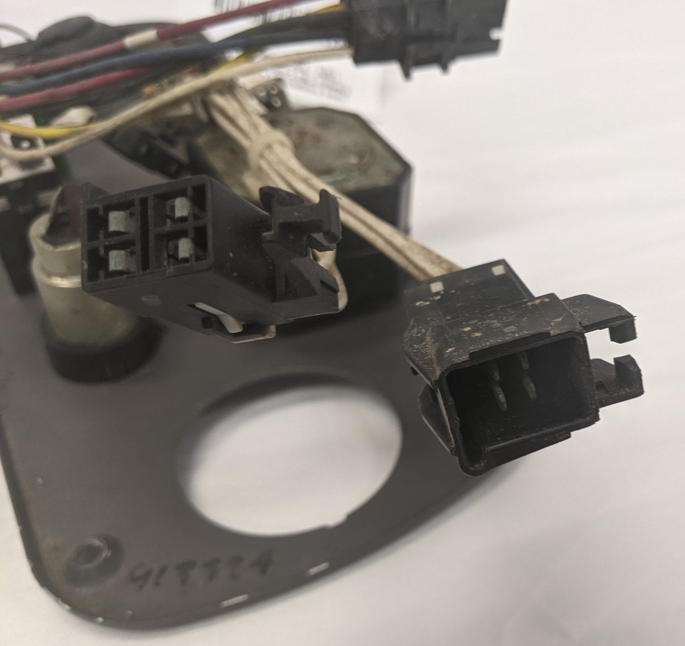 Used Freightliner Columbia Sleeper Cab Control Panel w/ Light - P/N 22-46623-005