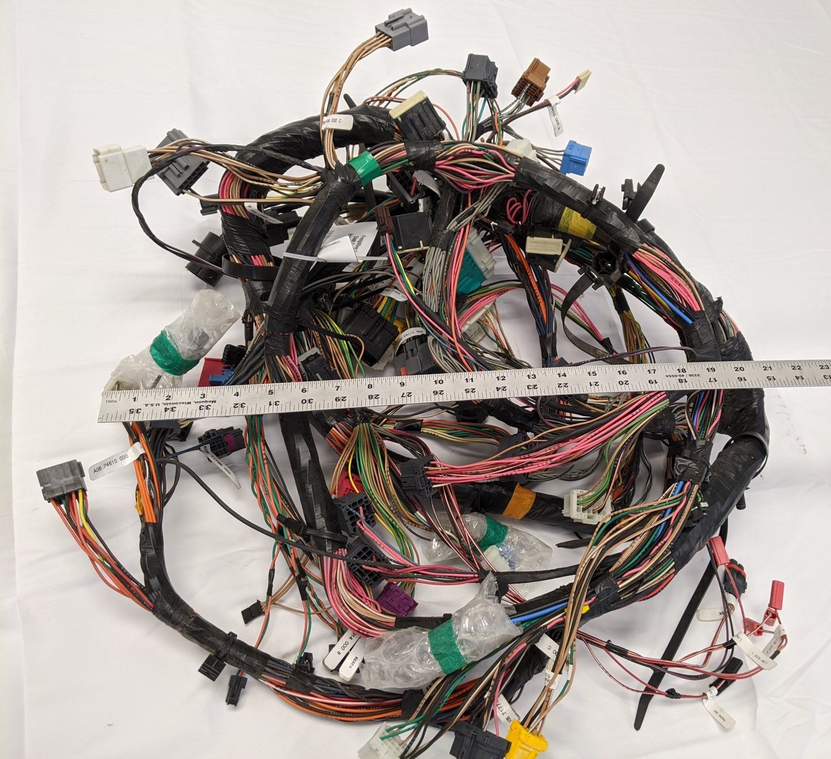 Freightliner Cascadia P3 Dash Commodity Wiring Harness - P/N S67-00003-519