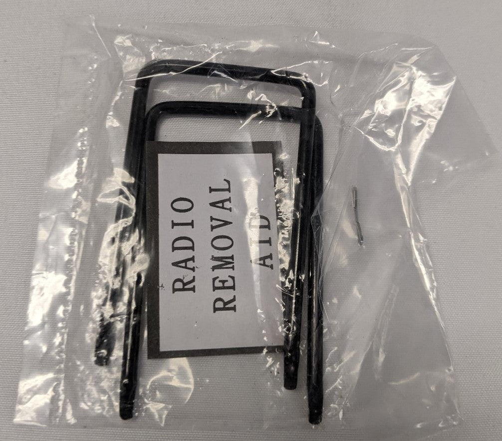 Freightliner DEA737 AM/FM/BT/SXM/USB Radio | A22-78679-000