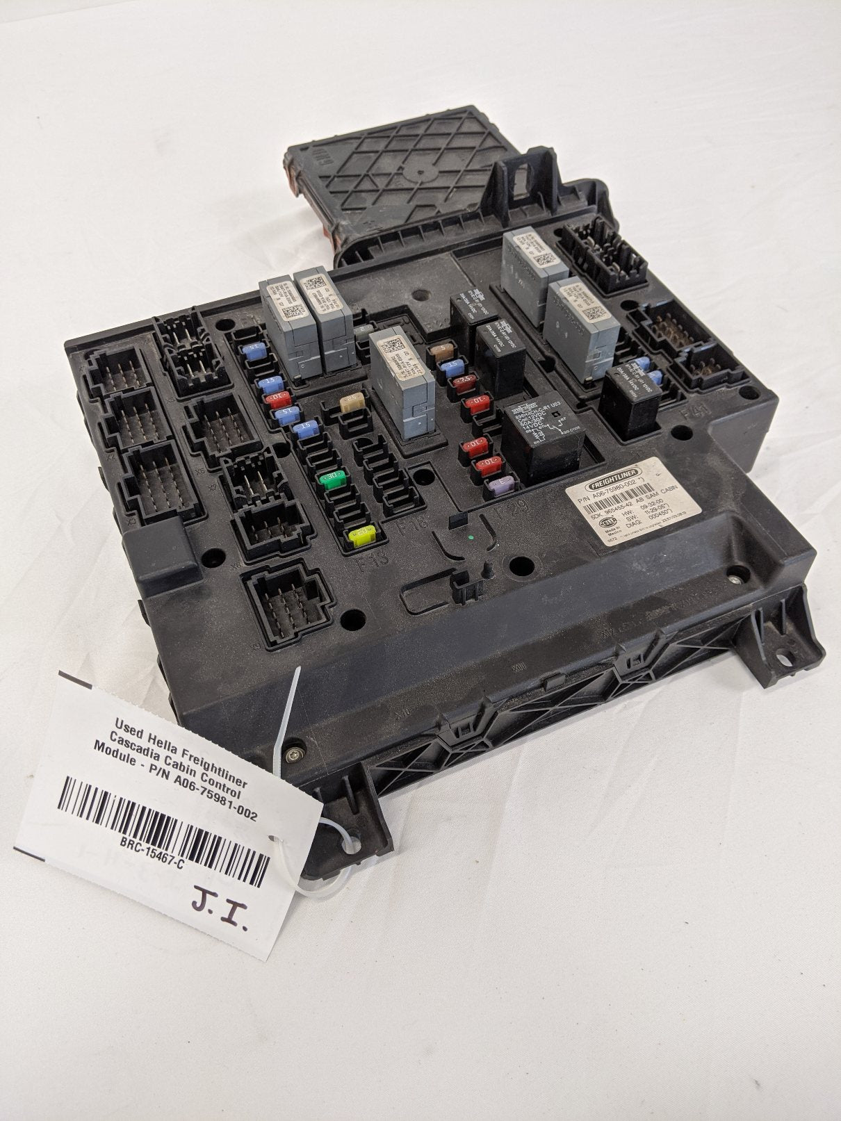 Used Hella Freightliner Cascadia Cabin Control Module - P/N A06-75981-002