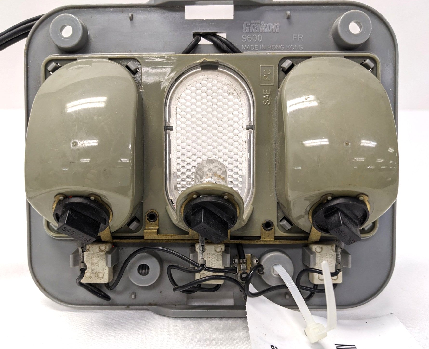 Freightliner Grakon Three Piece Dome Light - 22-46662-001