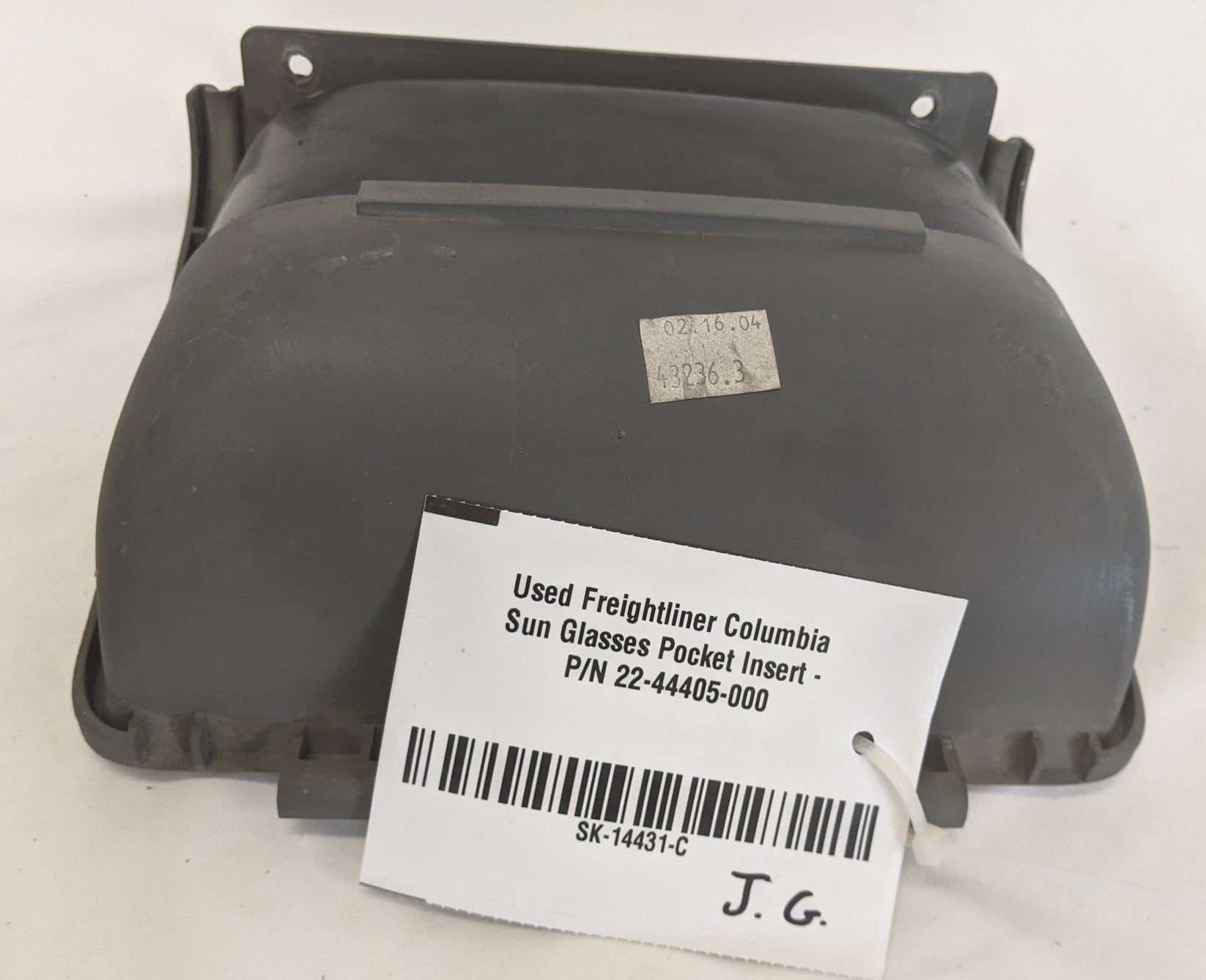 Used Freightliner Columbia Sun Glasses Pocket Insert - P/N 22-44405-000 (10175159337276)