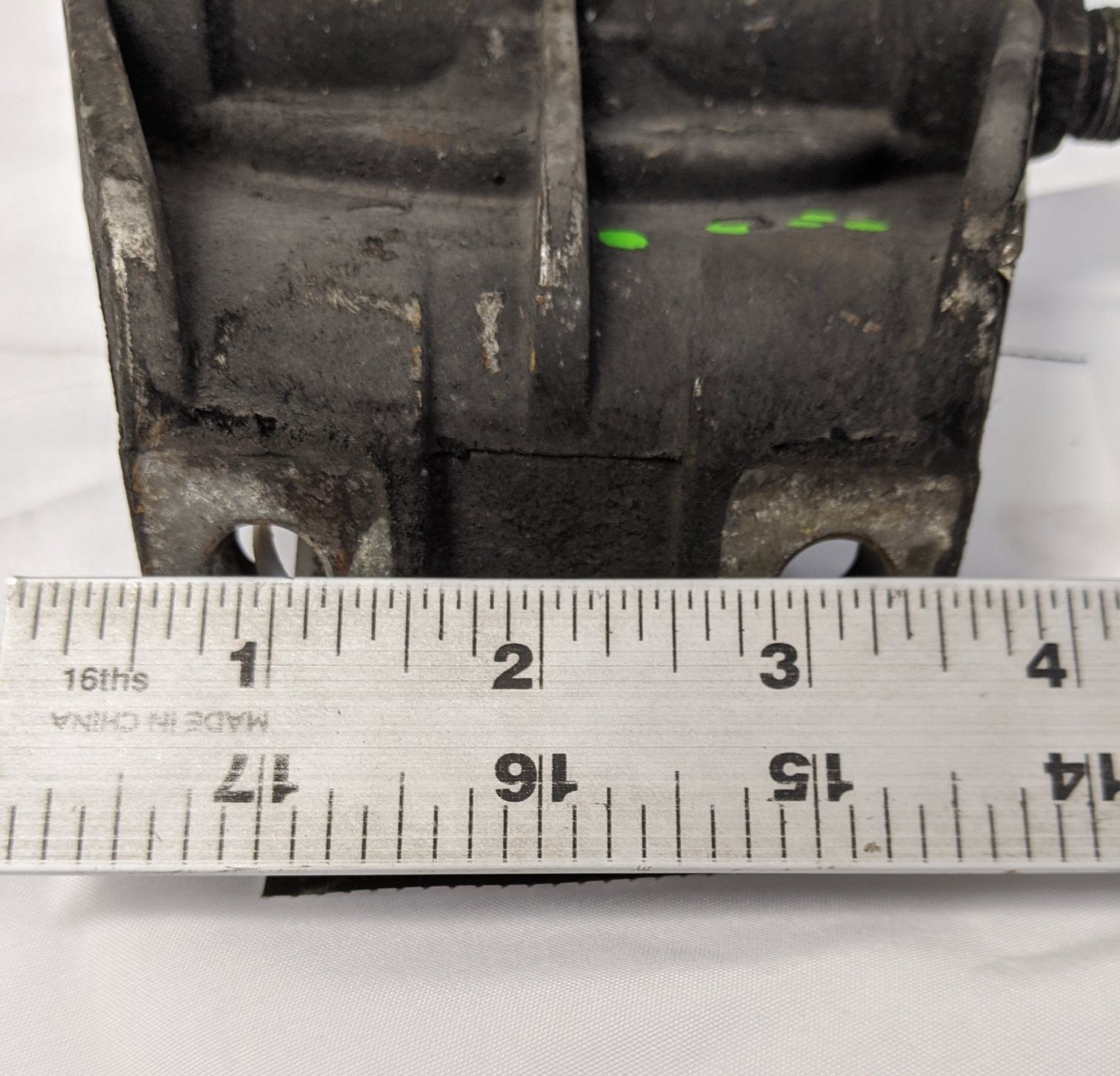 Used Detroit Diesel Fuel Water Separator Assembly Base - P/N DDE 23531546