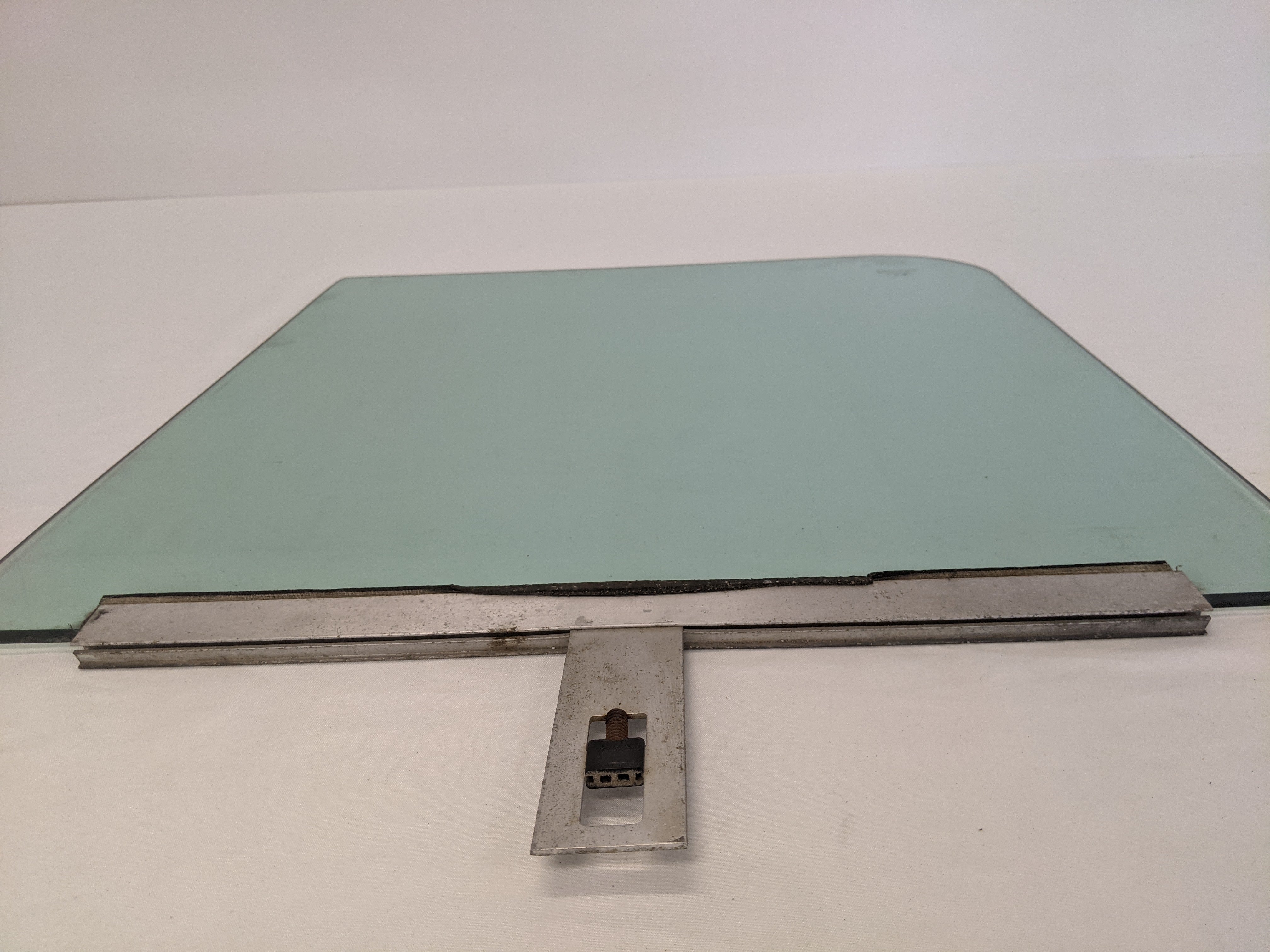 Used Freightliner FLD RH Tinted Air Operated Door Window Glass- P/N 18-17450-001 (10098615779644)