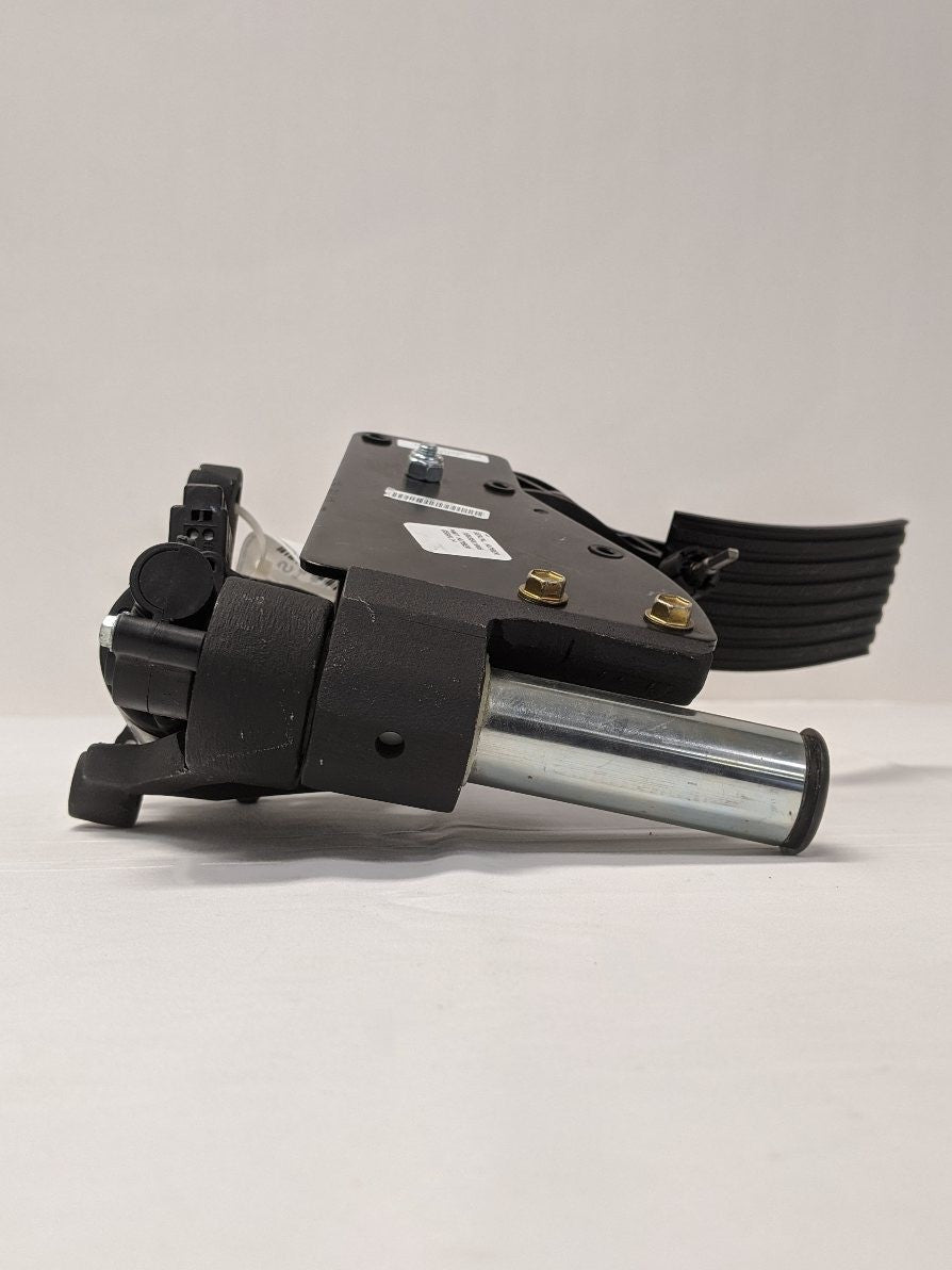 Freightliner Adjustable Accelerator Pedal Assembly - P/N  A01-34001-000