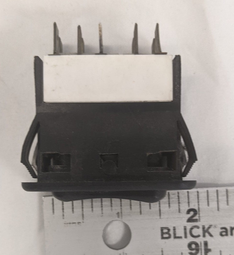 A06-22523-032 - Freightliner Dash Mounted Bunk Heater Switch